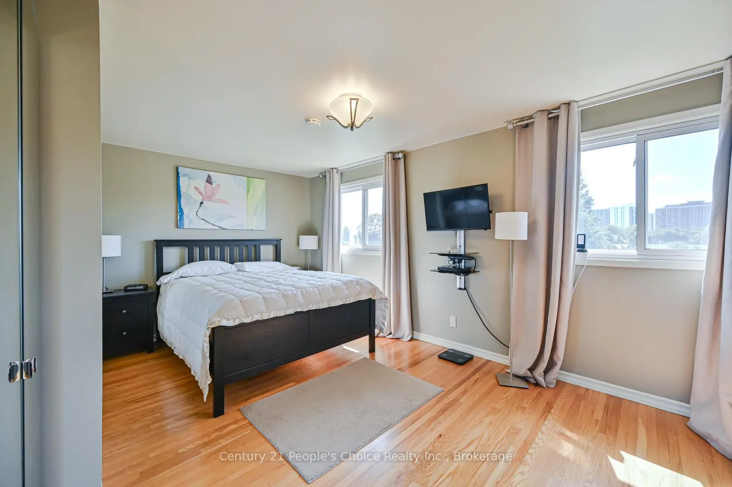 2 Fontaine Court