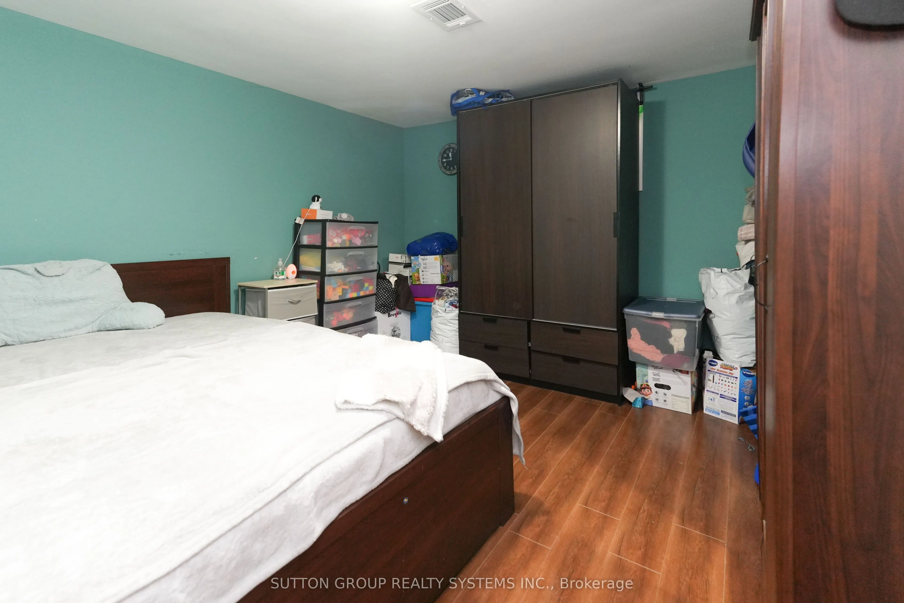 30 Silvercrest Avenue