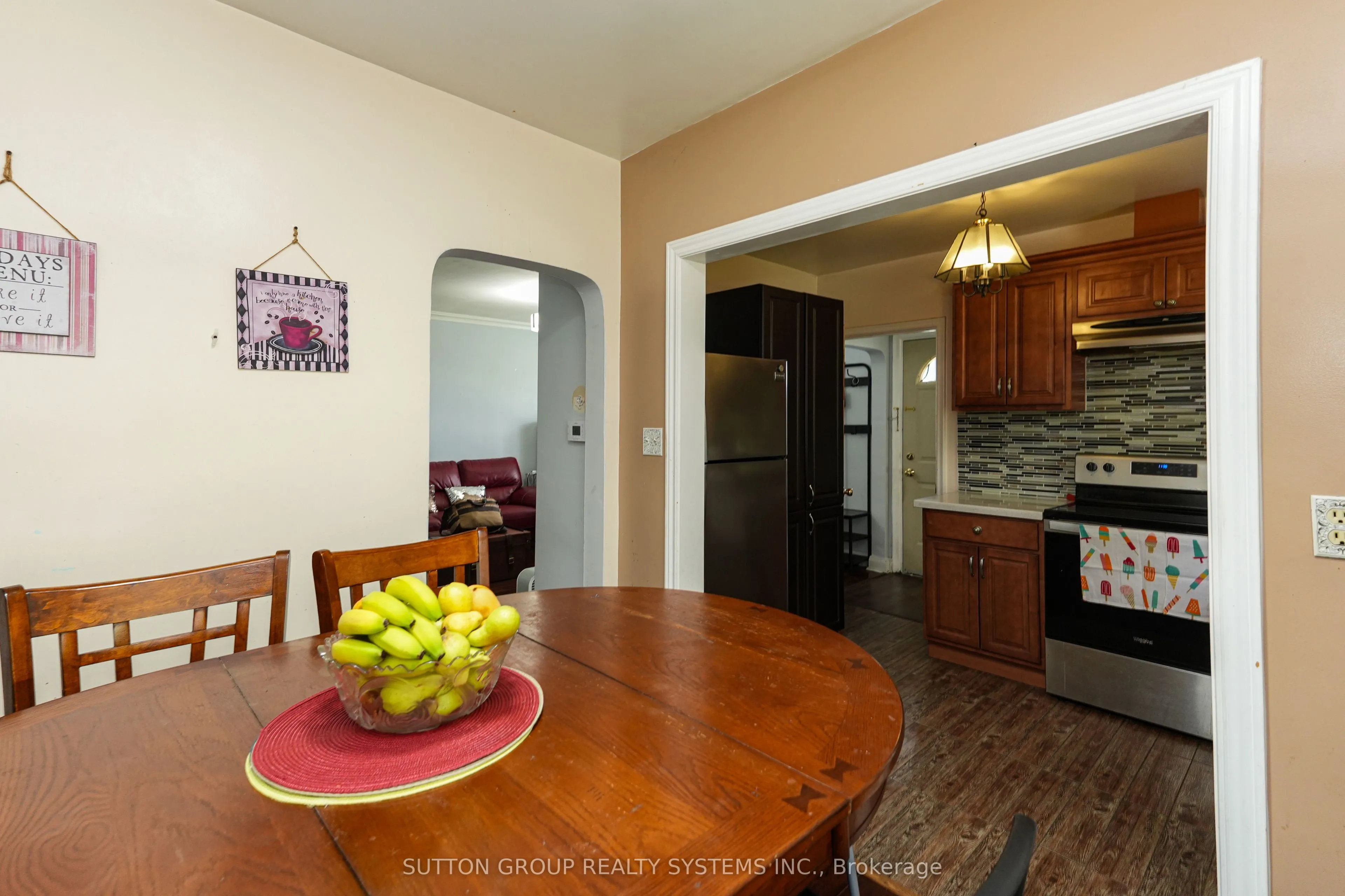 30 Silvercrest Avenue