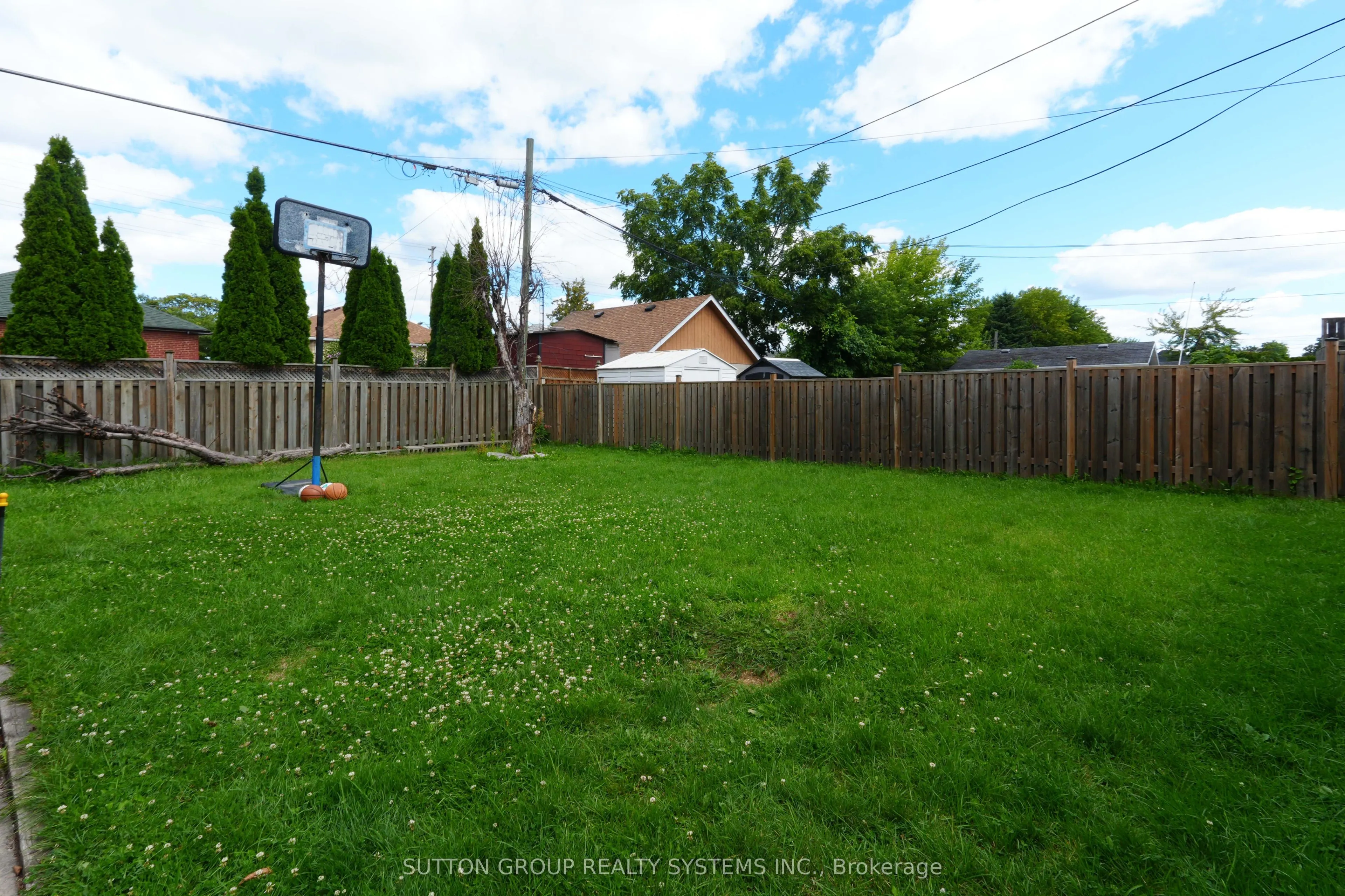30 Silvercrest Avenue