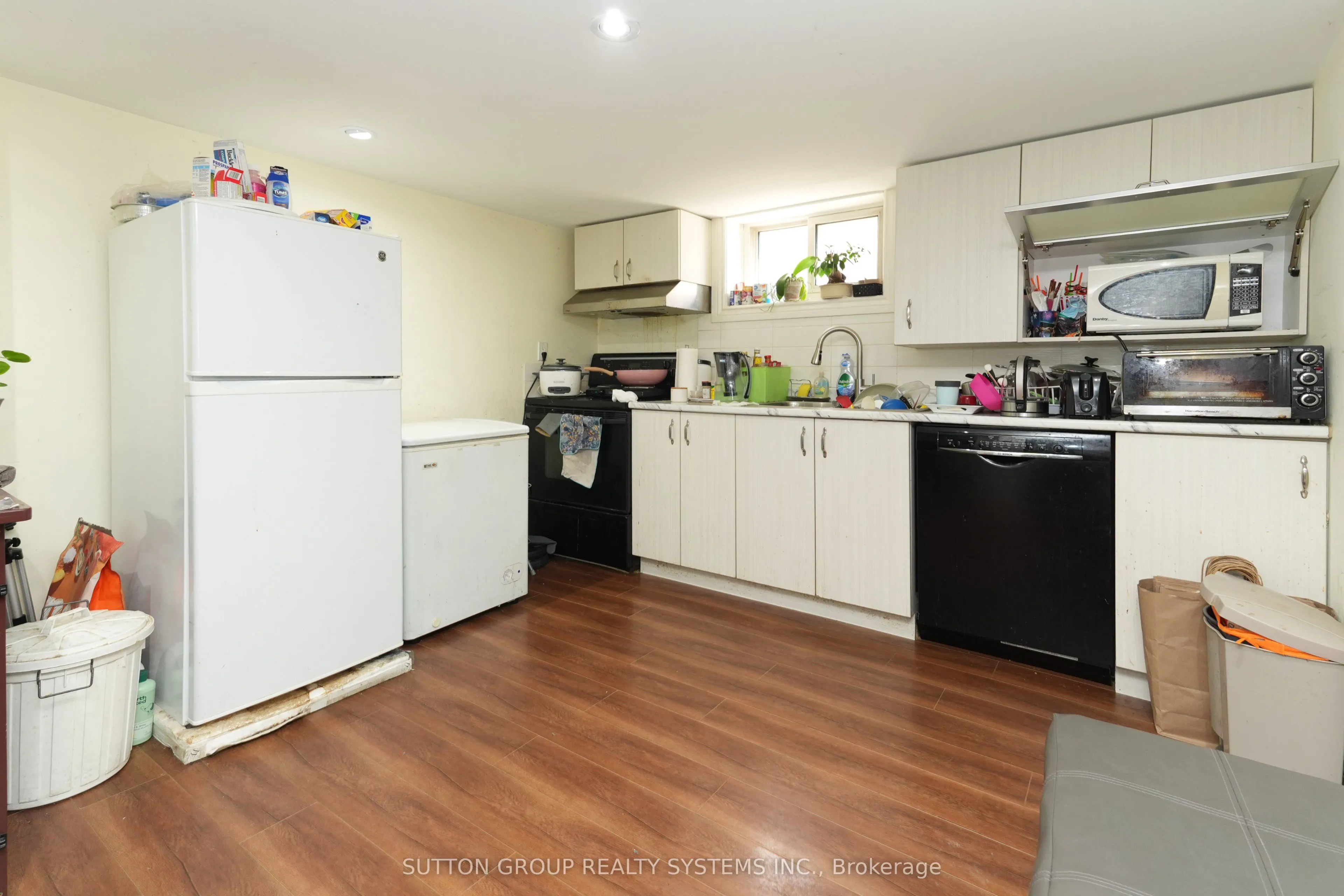 30 Silvercrest Avenue