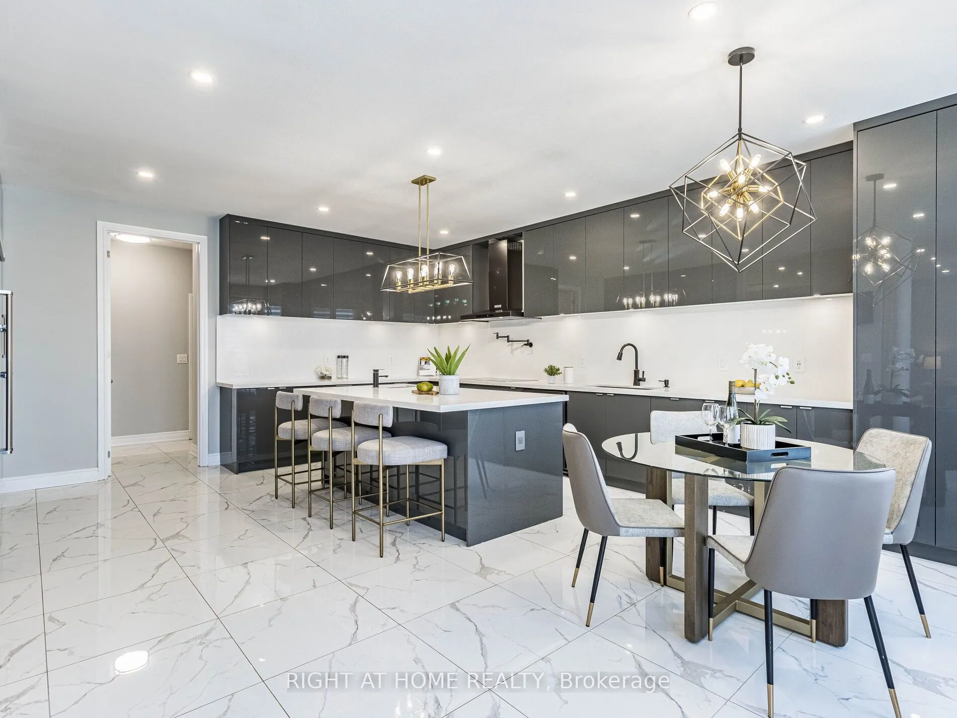 612 Serafini Crescent