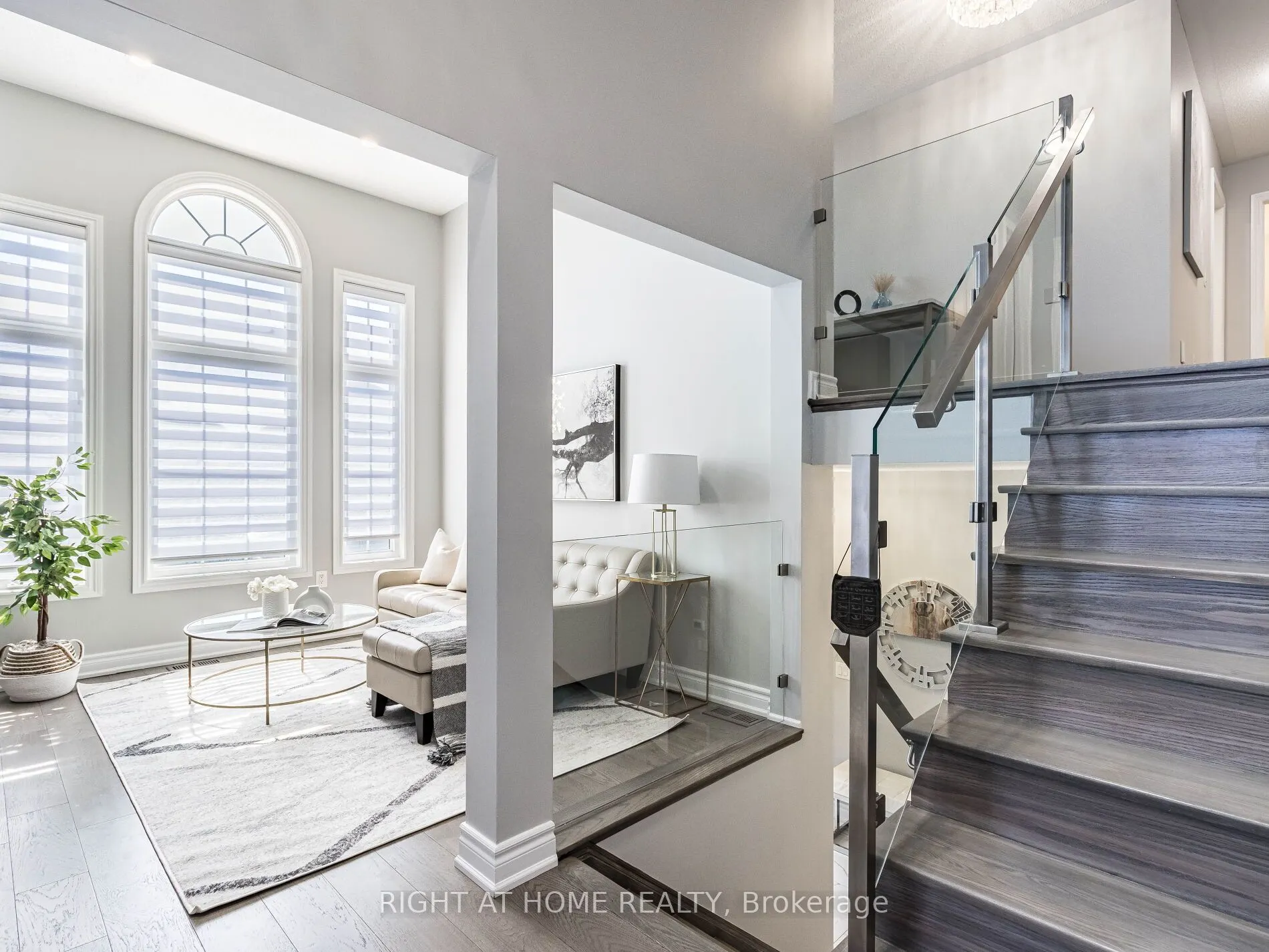 612 Serafini Crescent
