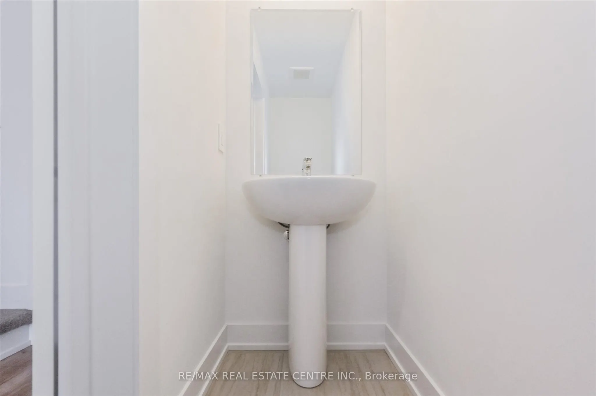 690 Broadway Avenue, #3
