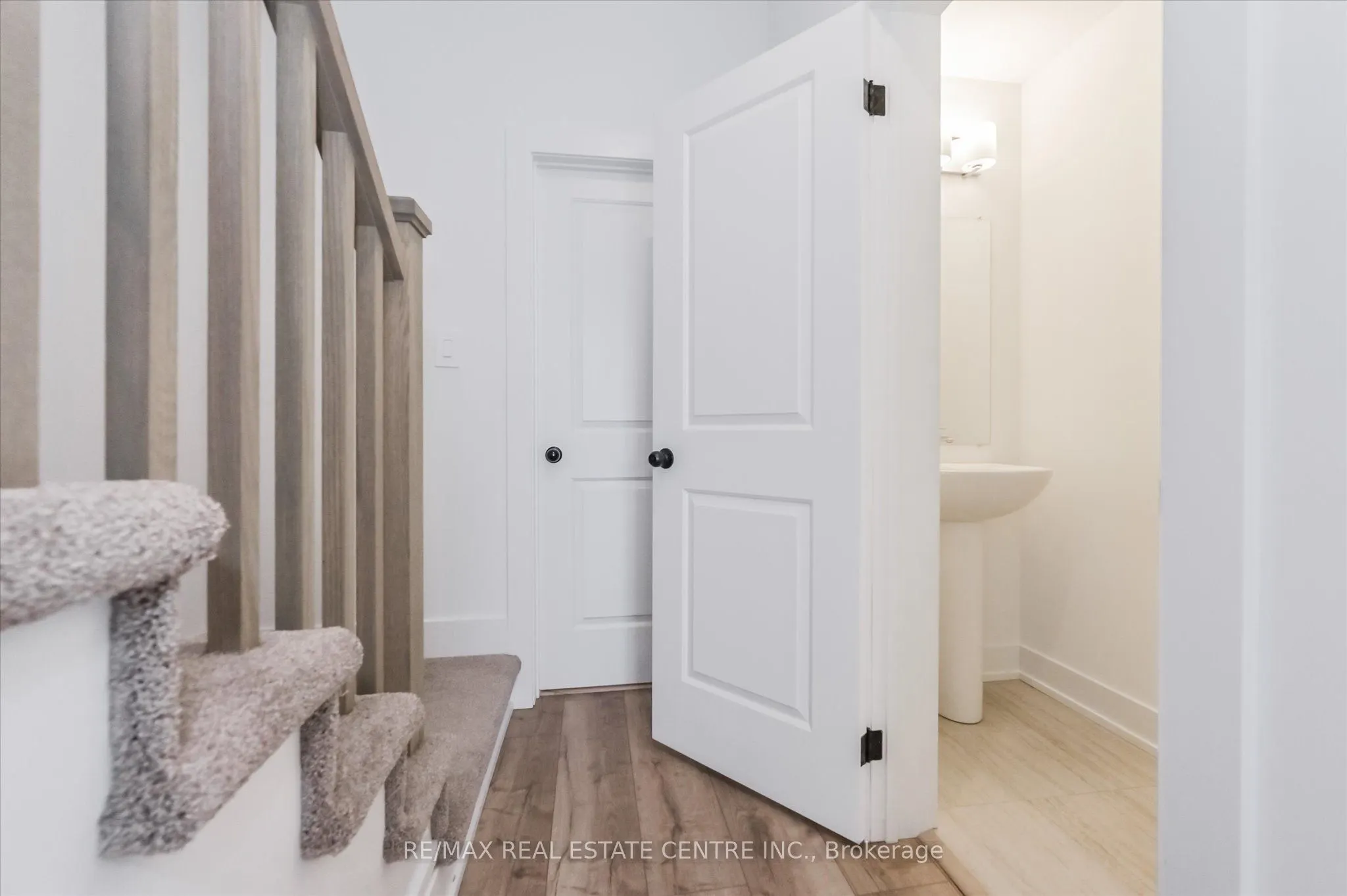 690 Broadway Avenue, #3