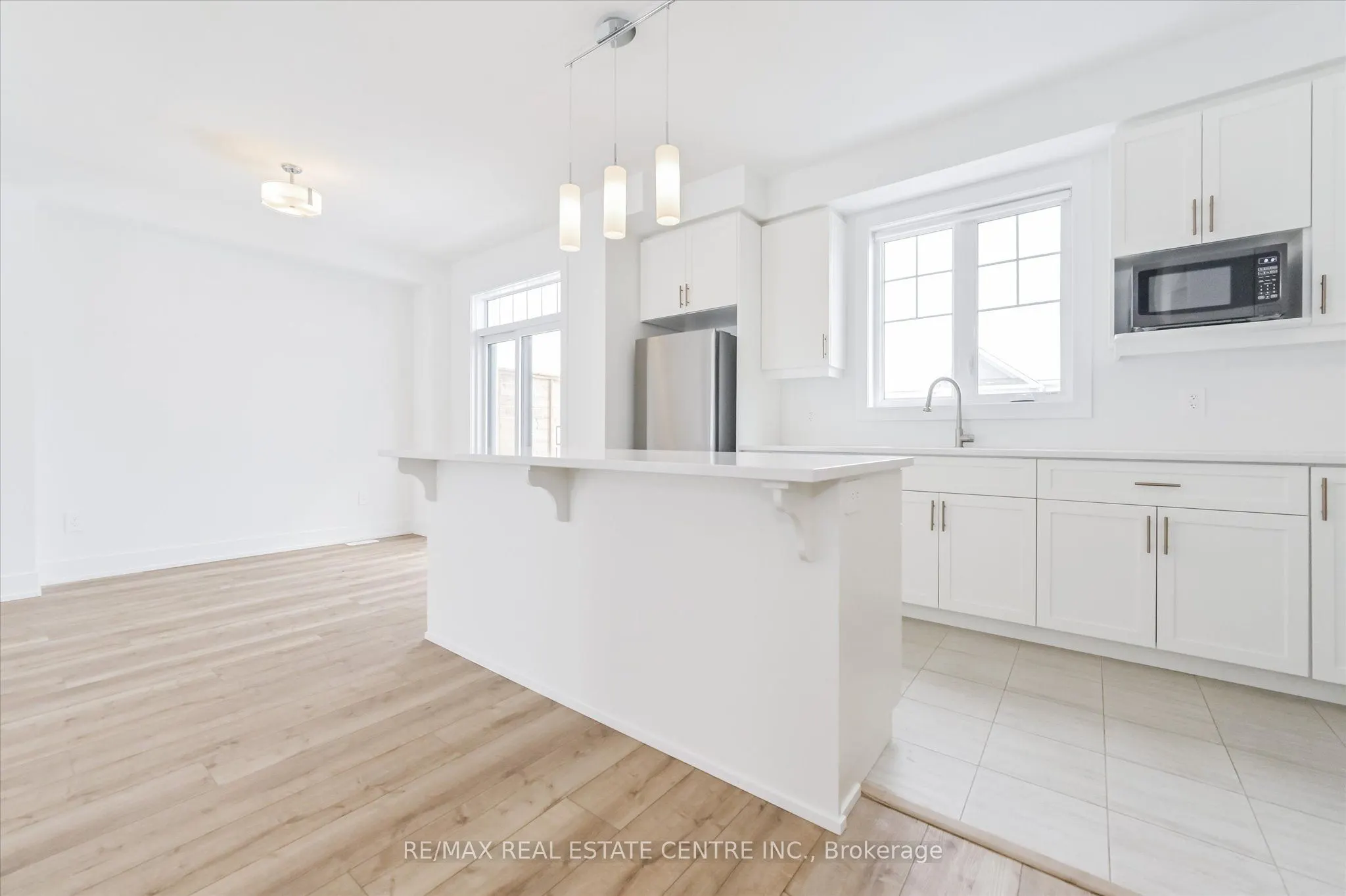 690 Broadway Avenue, #3