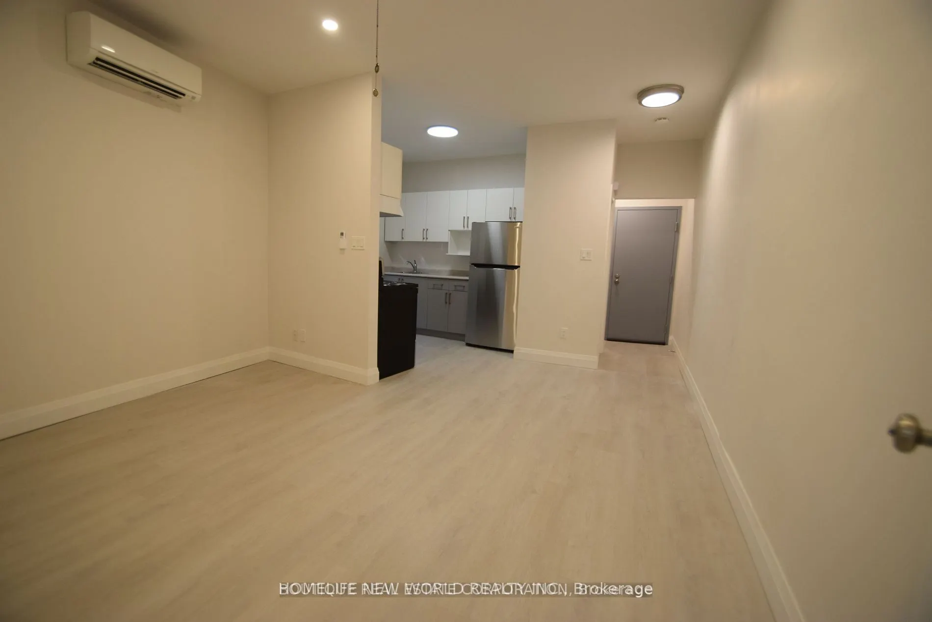 2218 Dundas Street W, #2B