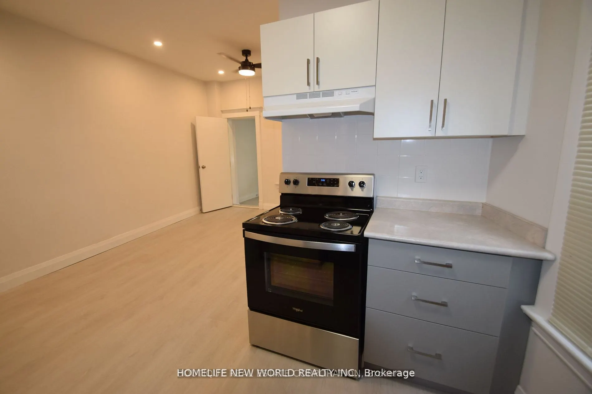 2218 Dundas Street W, #2B