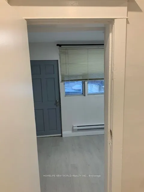 2218 Dundas Street W, #2B
