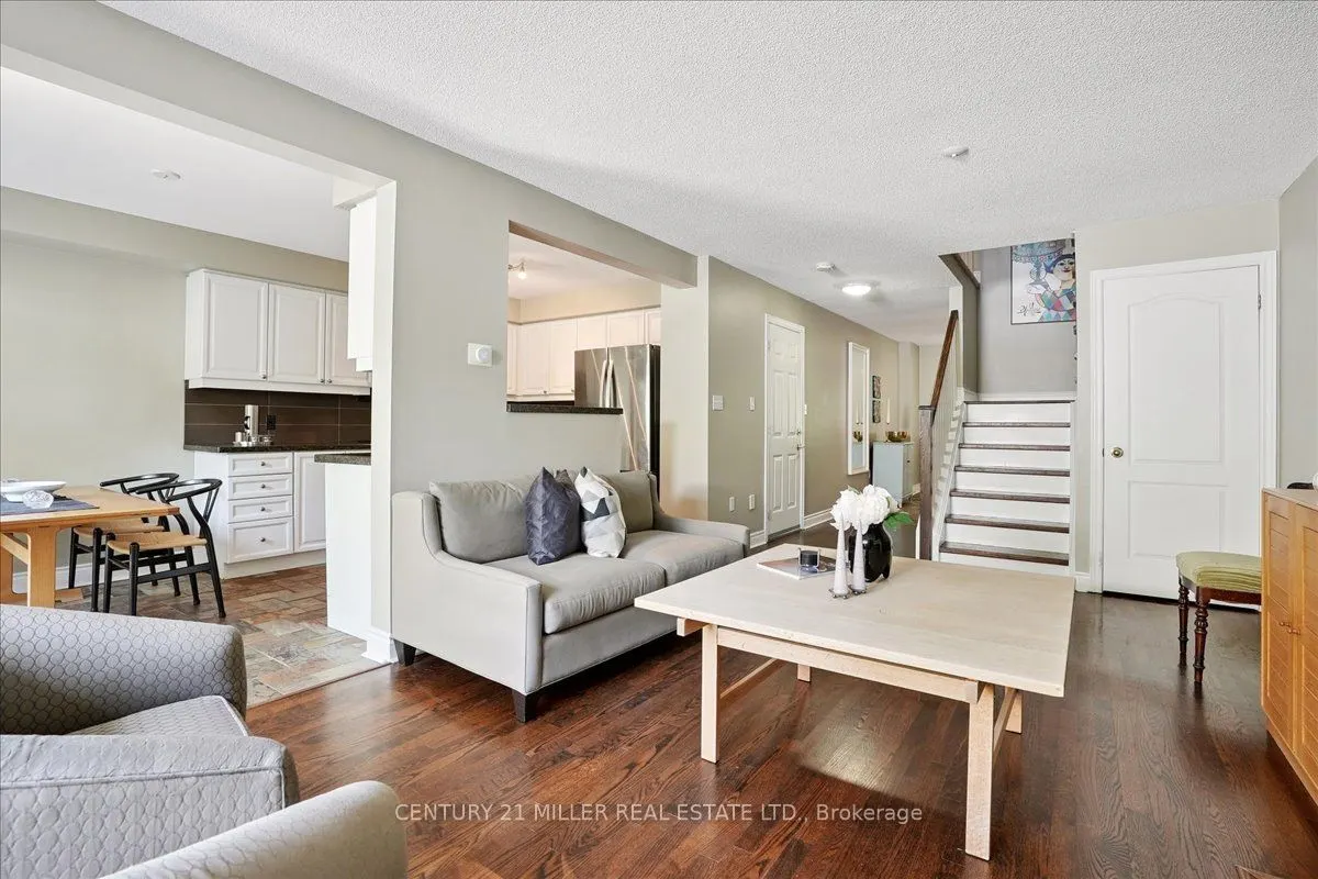 5427 Lakeshore Road, #4