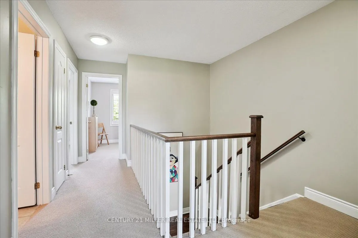 5427 Lakeshore Road, #4