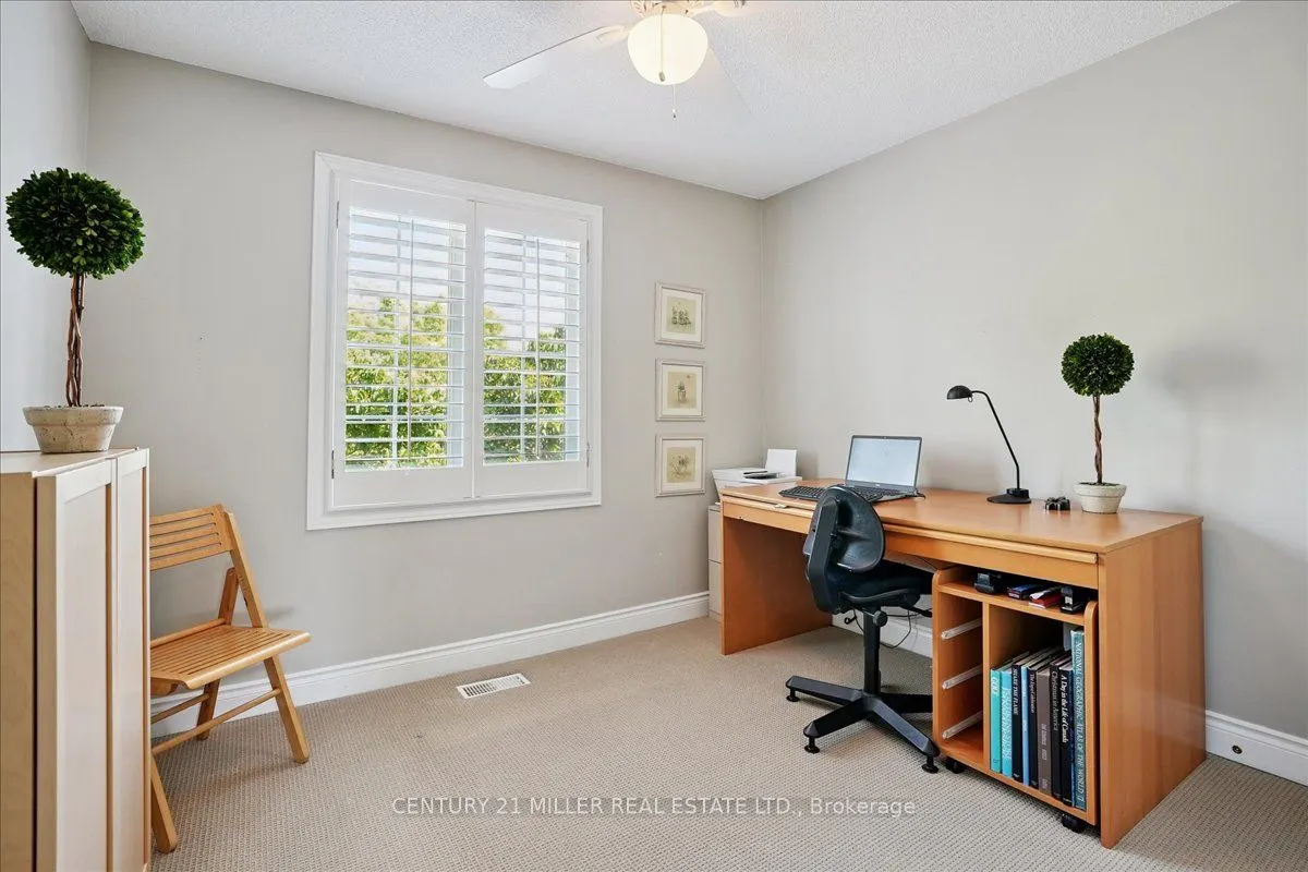 5427 Lakeshore Road, #4