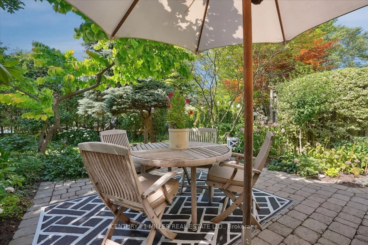 5427 Lakeshore Road, #4