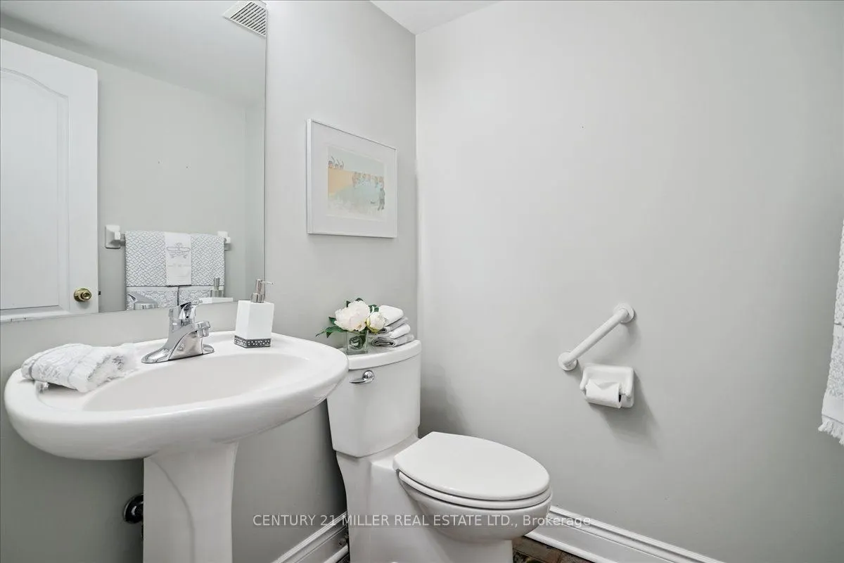5427 Lakeshore Road, #4