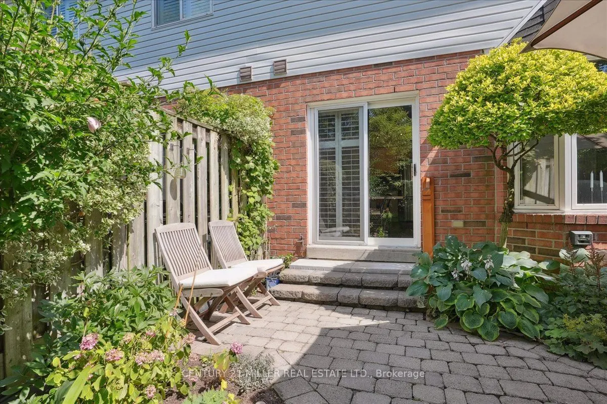 5427 Lakeshore Road, #4