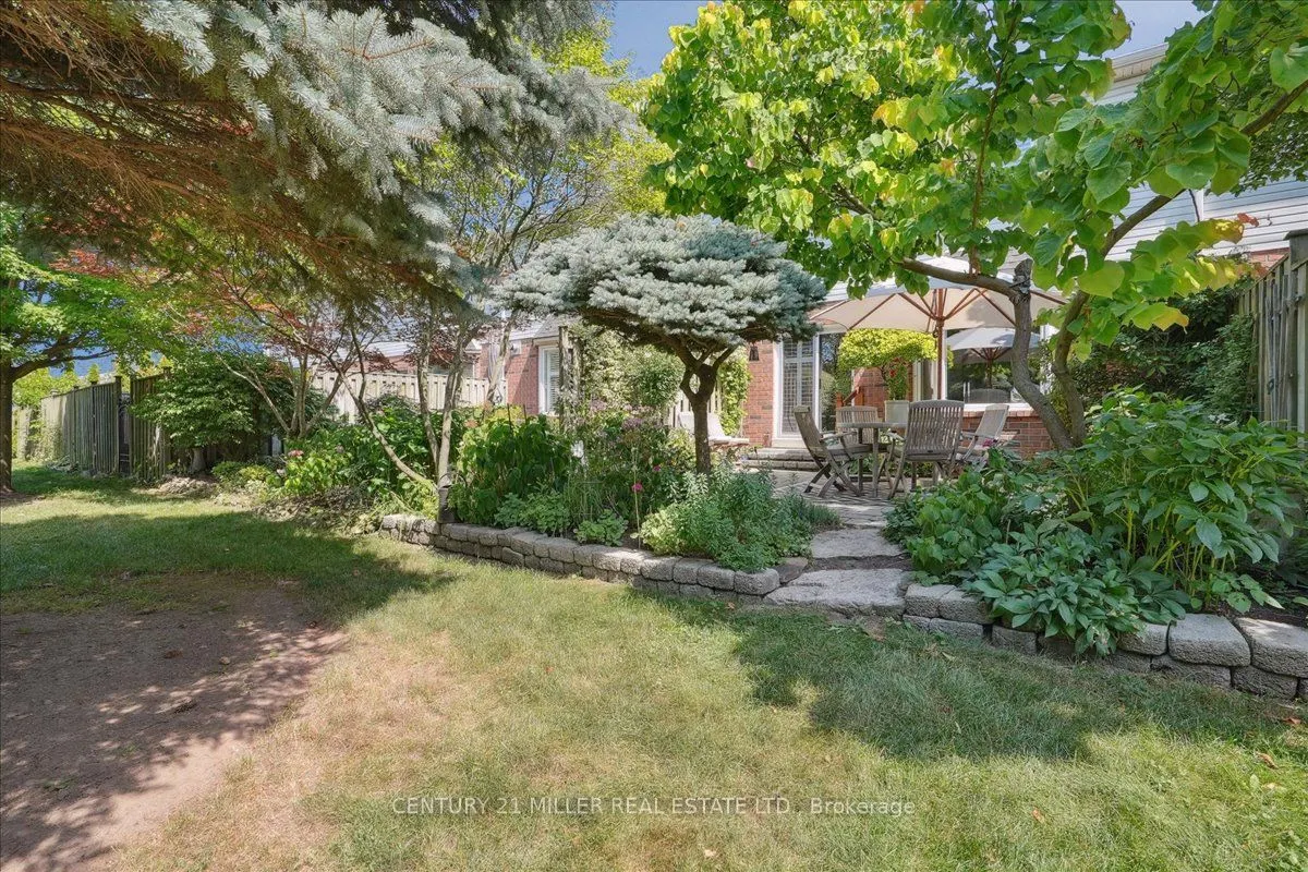 5427 Lakeshore Road, #4
