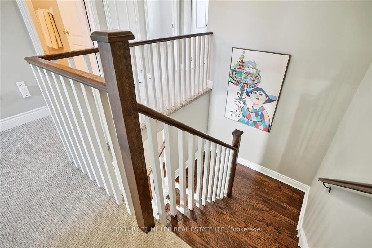 5427 Lakeshore Road, #4