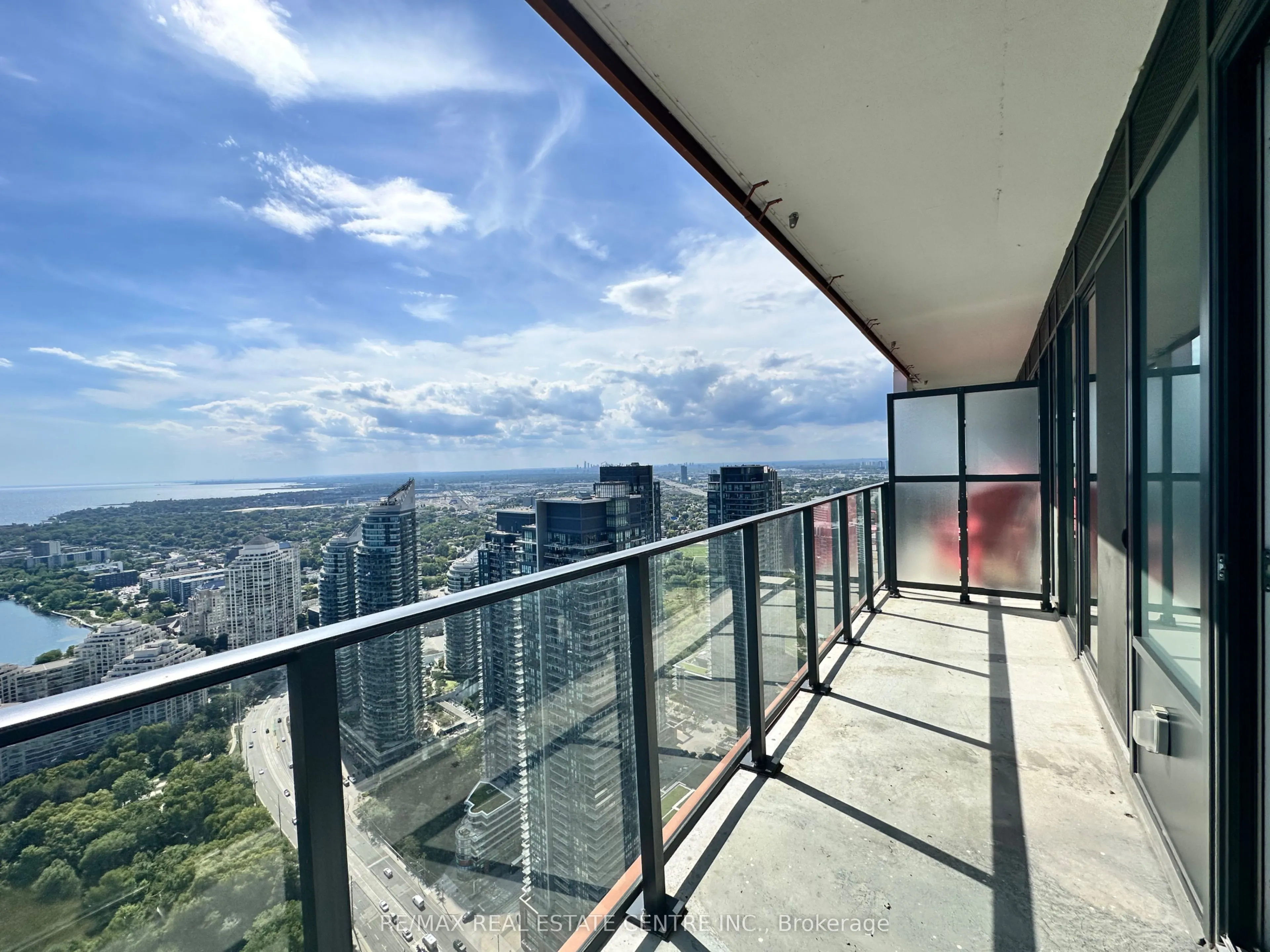 30 Shore Breeze Drive, #4911