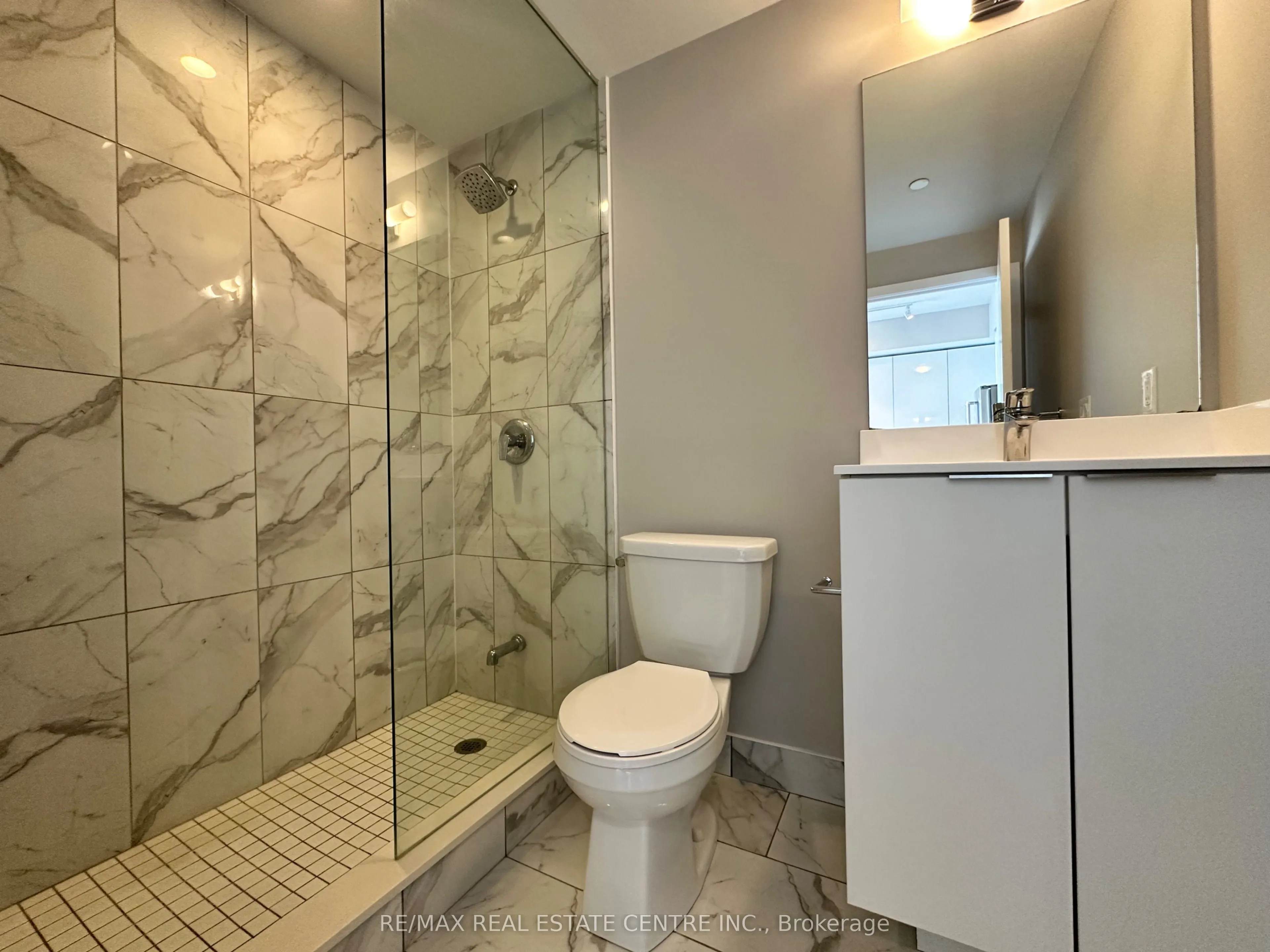 30 Shore Breeze Drive, #4911