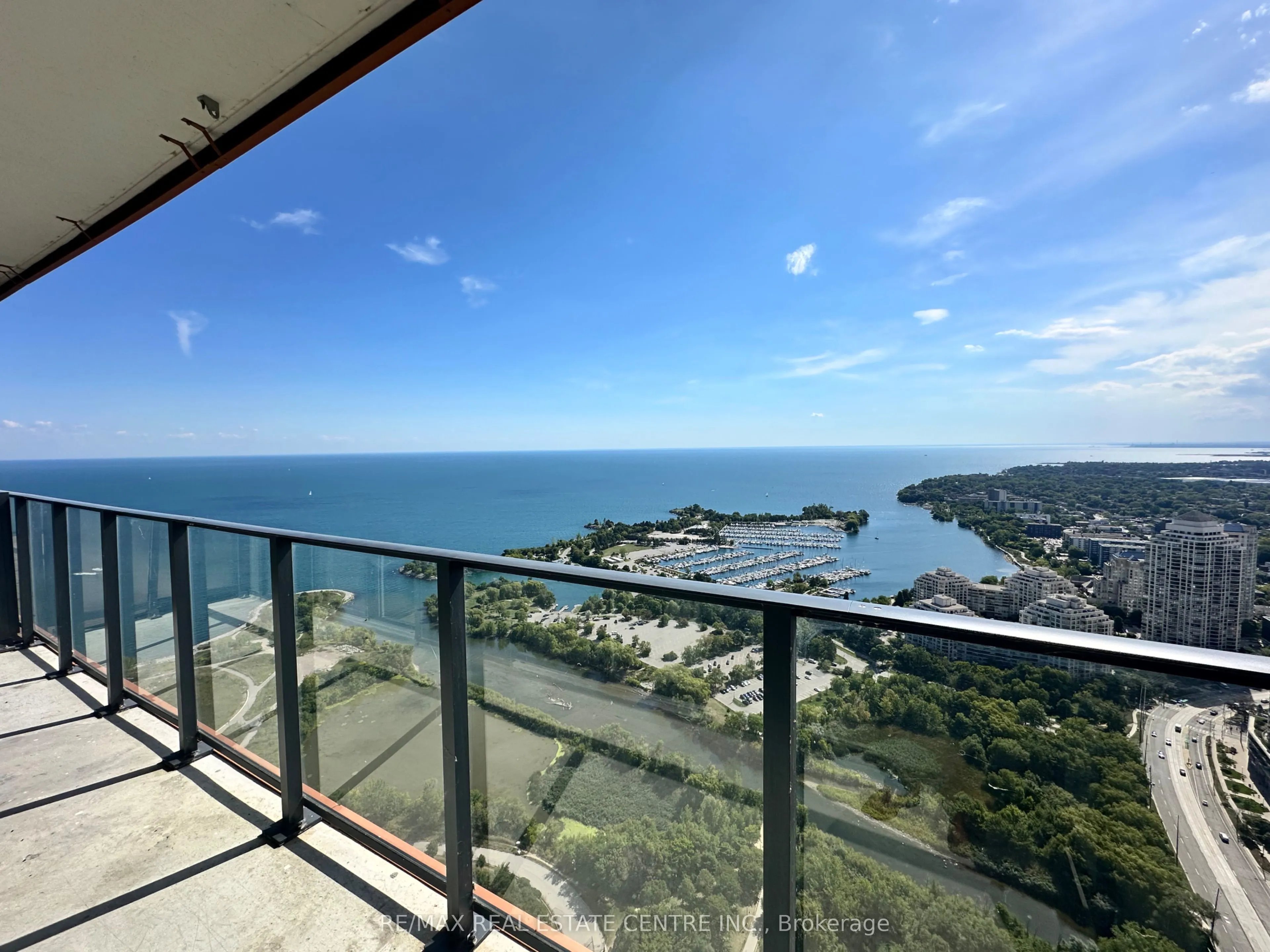 30 Shore Breeze Drive, #4911
