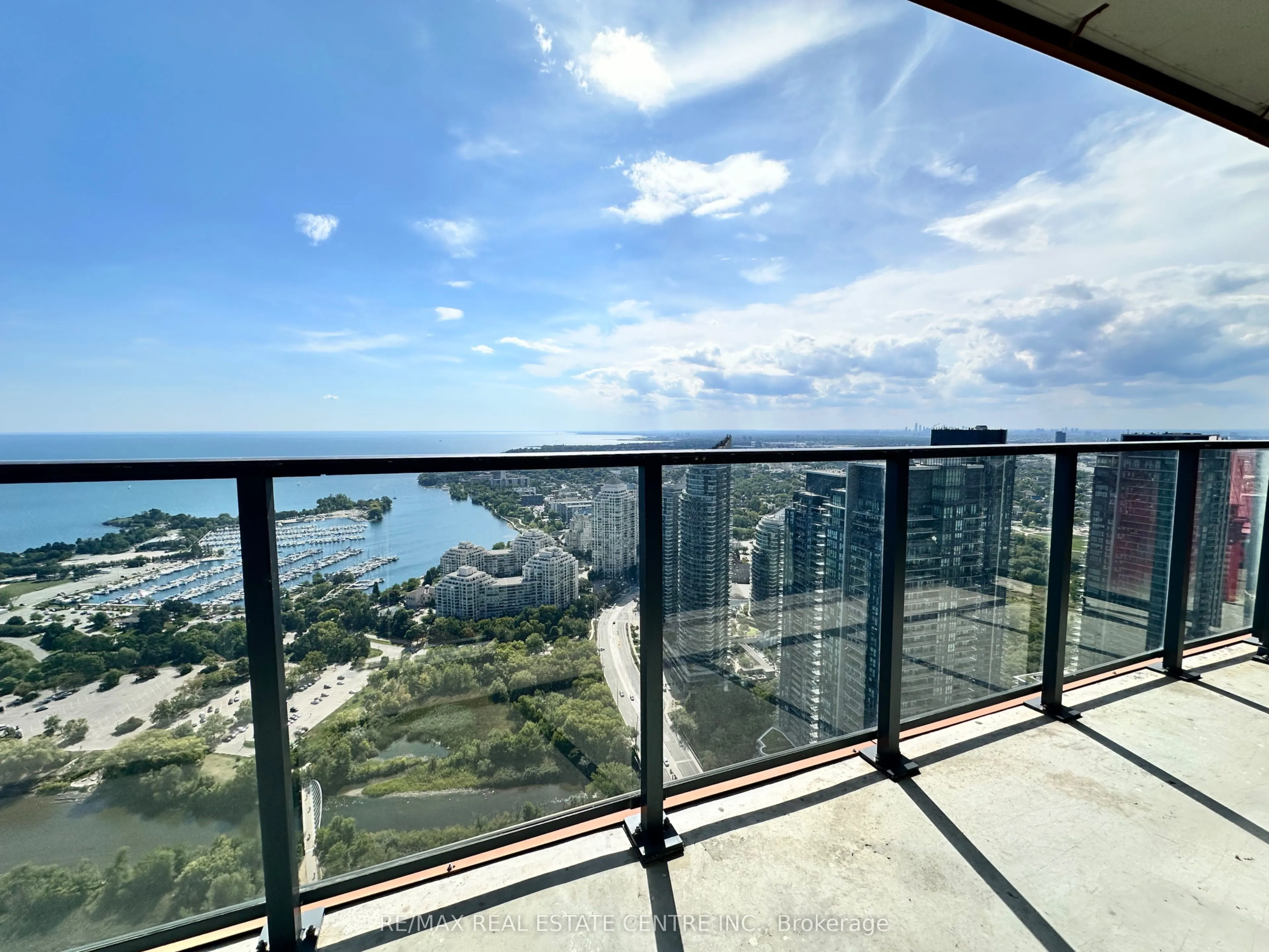 30 Shore Breeze Drive, #4911