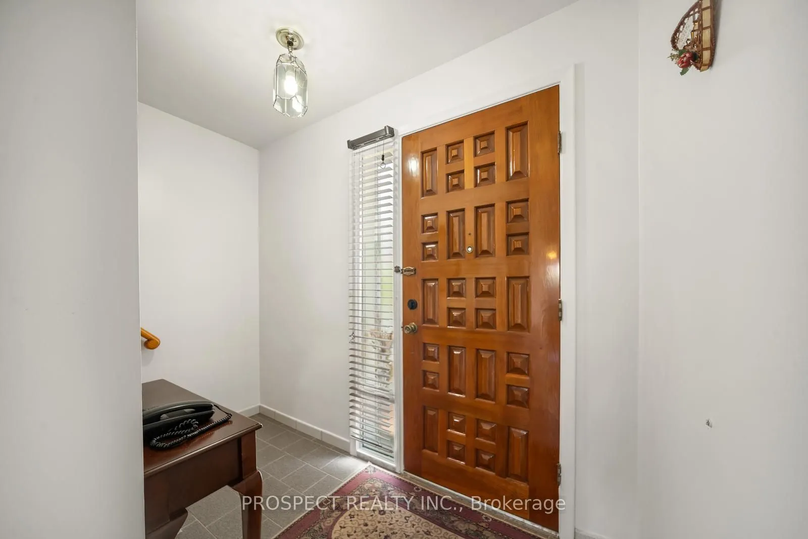 8 Sonnet Court
