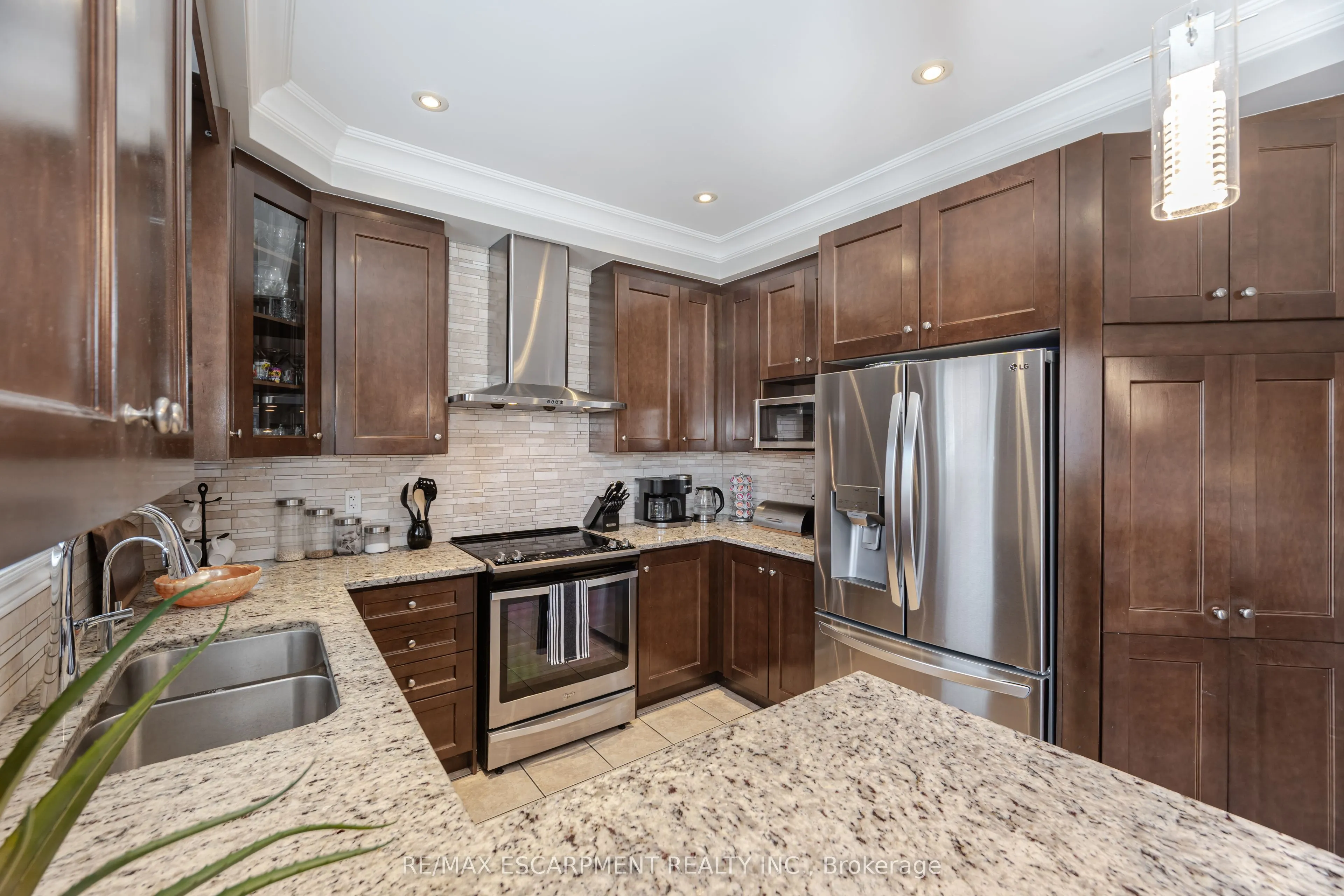 31 Vanderbrink Drive