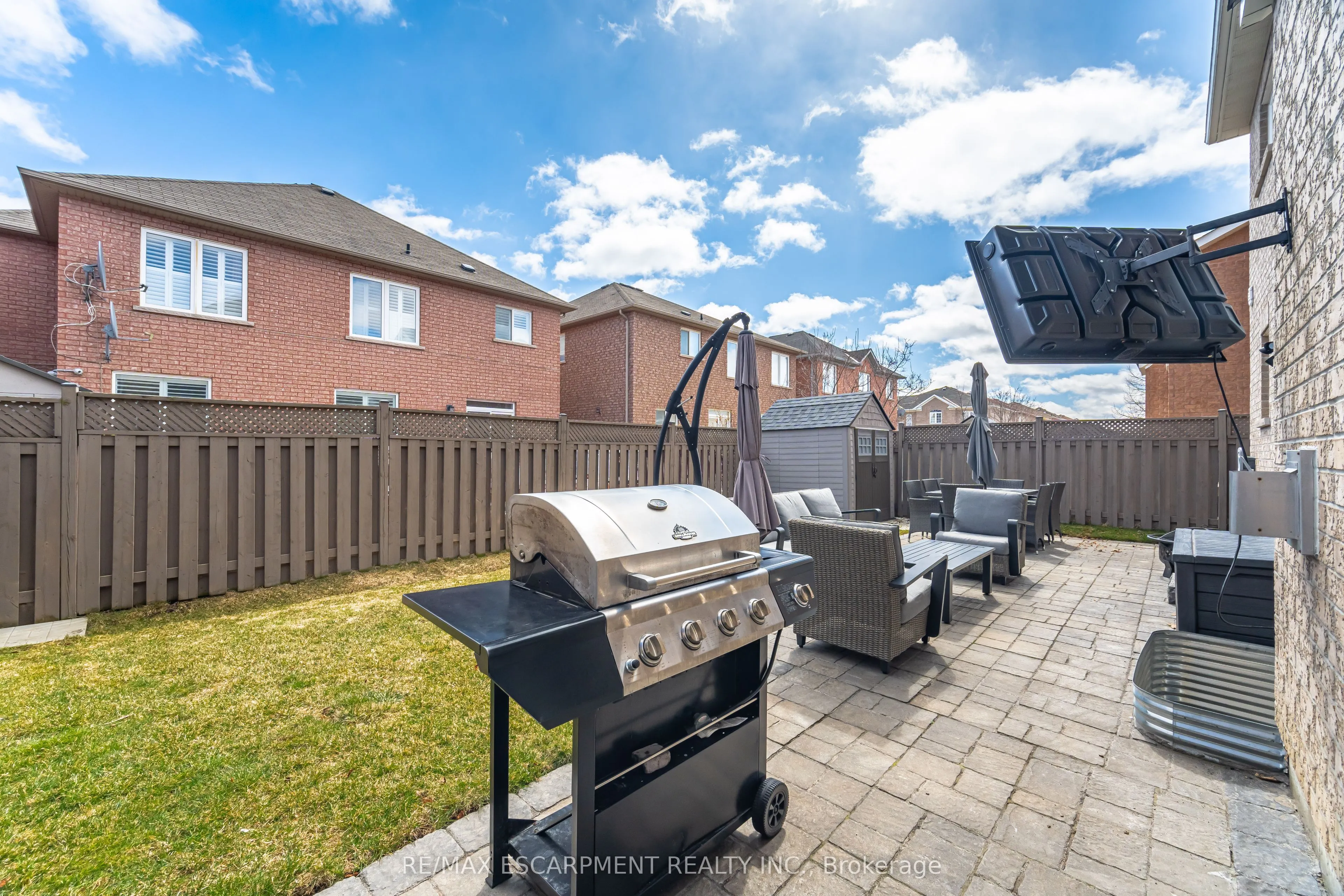31 Vanderbrink Drive