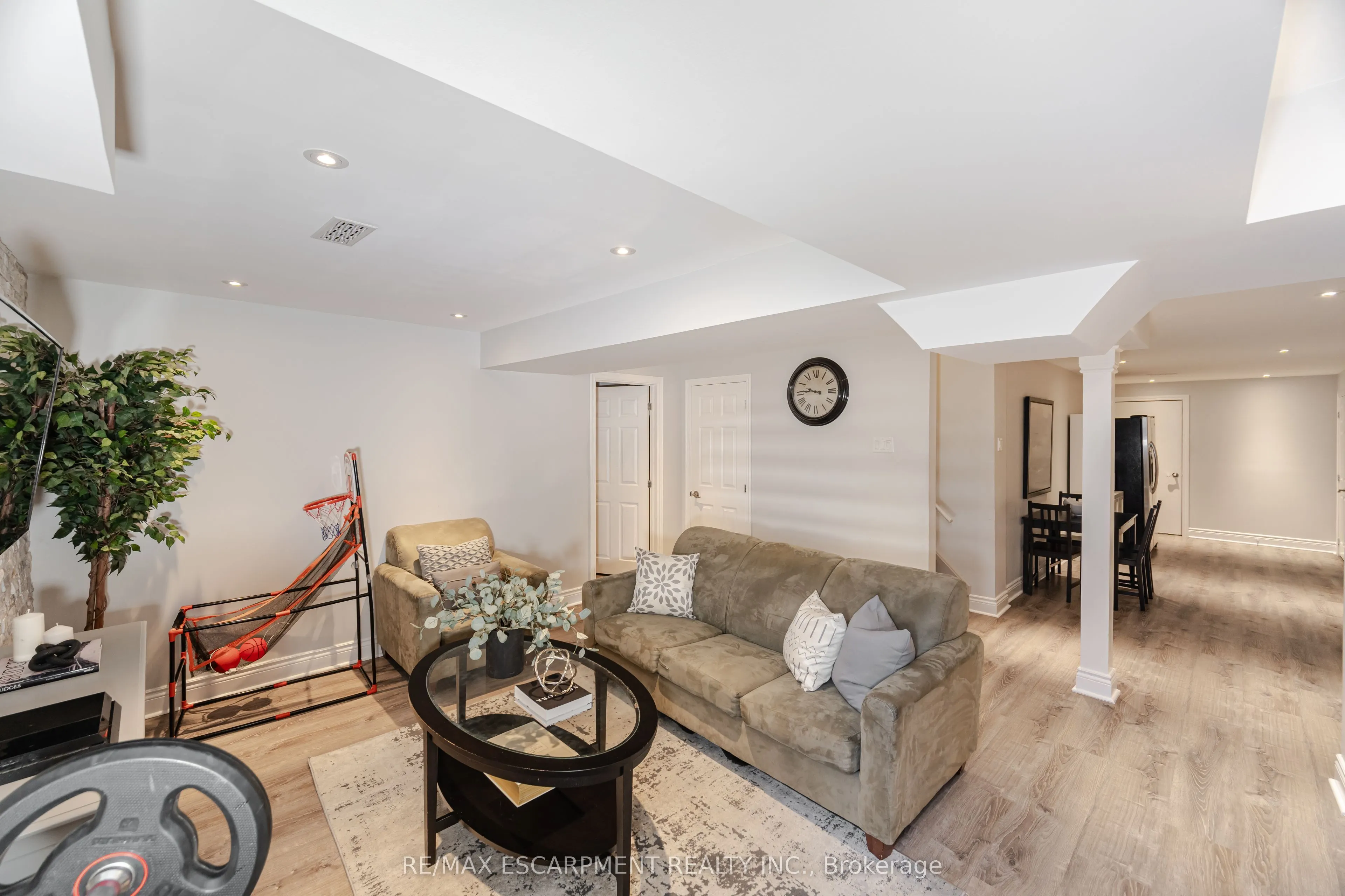 31 Vanderbrink Drive