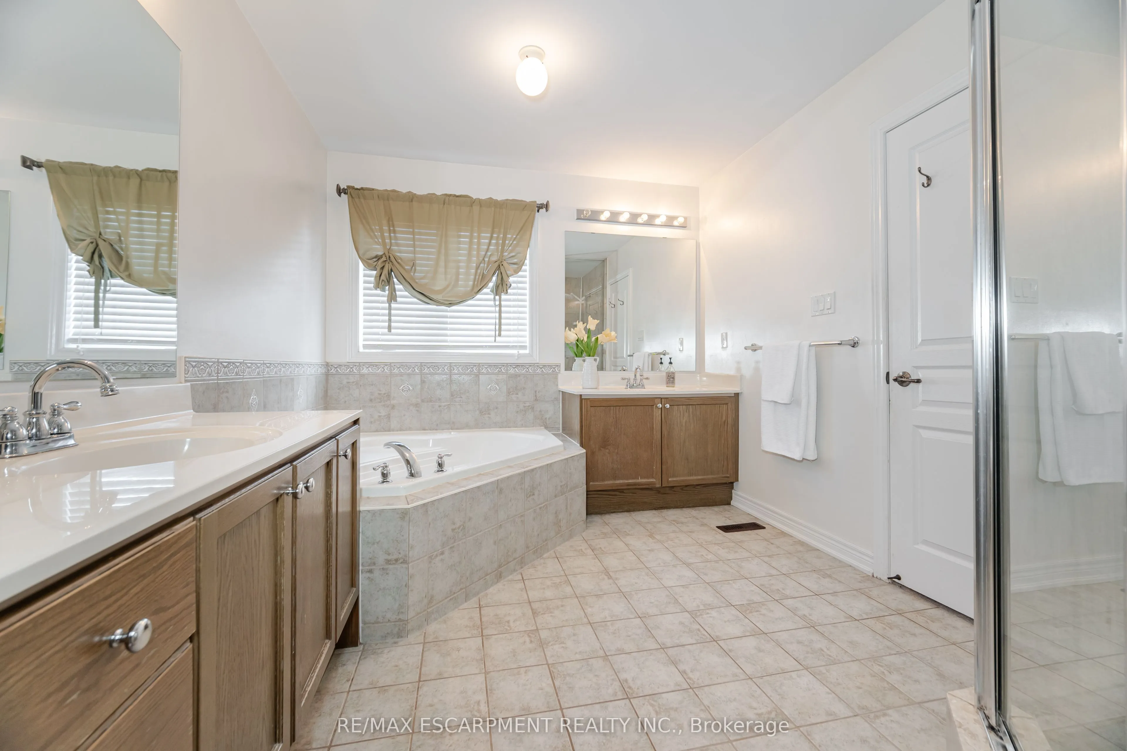 31 Vanderbrink Drive