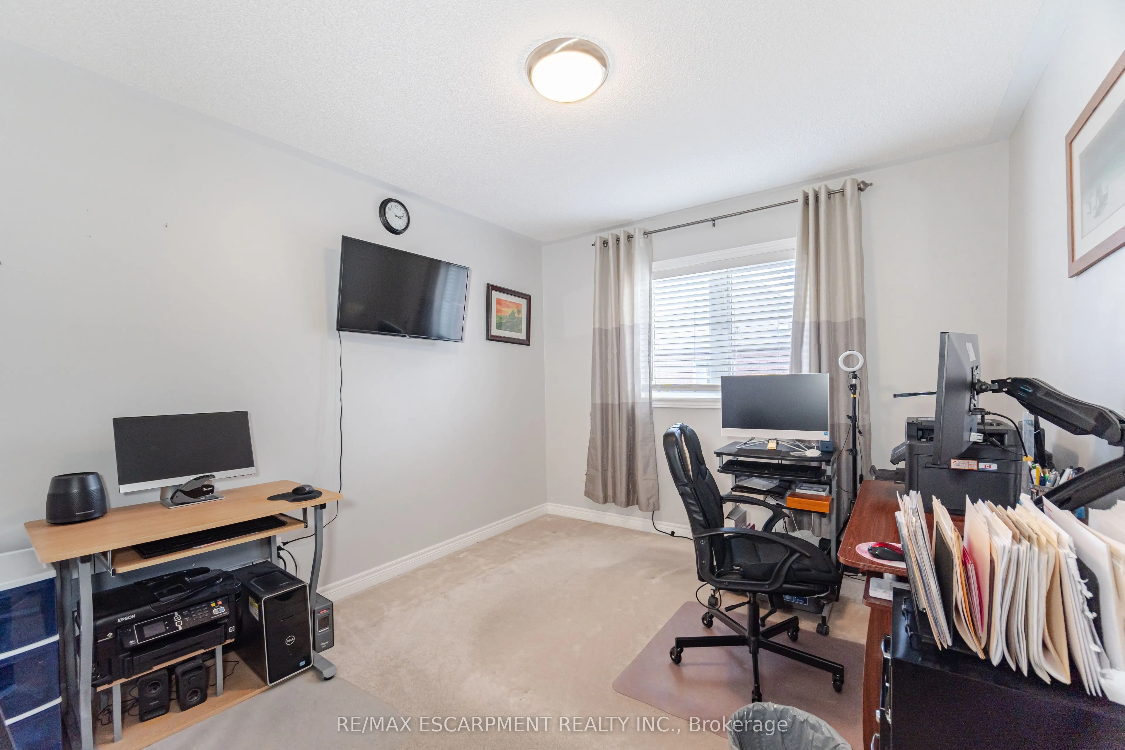 31 Vanderbrink Drive