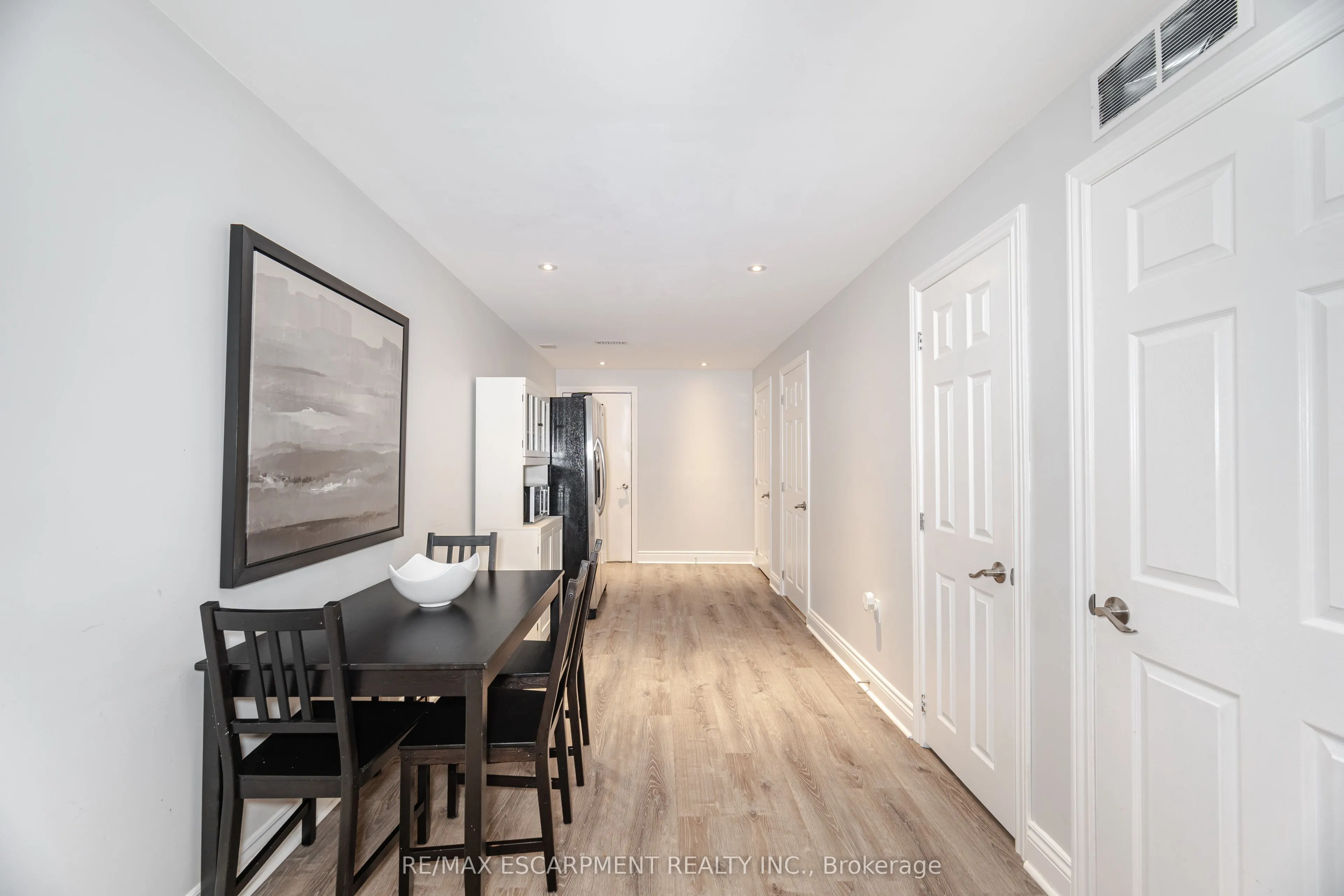 31 Vanderbrink Drive