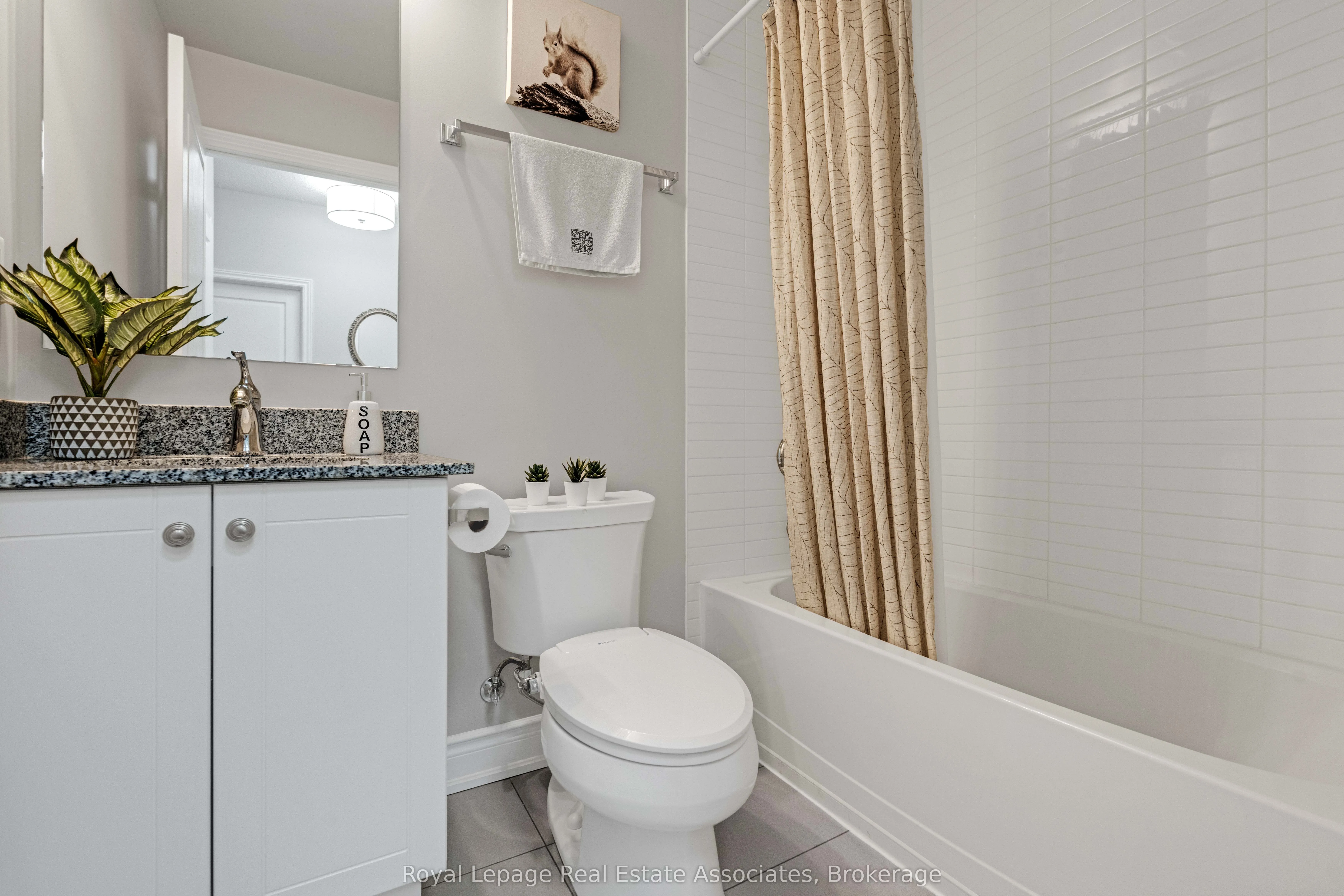 3170 Erin Mills Parkway, #108