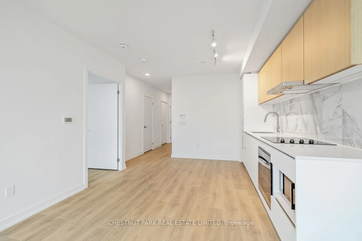 1100 Sheppard Avenue W, #329