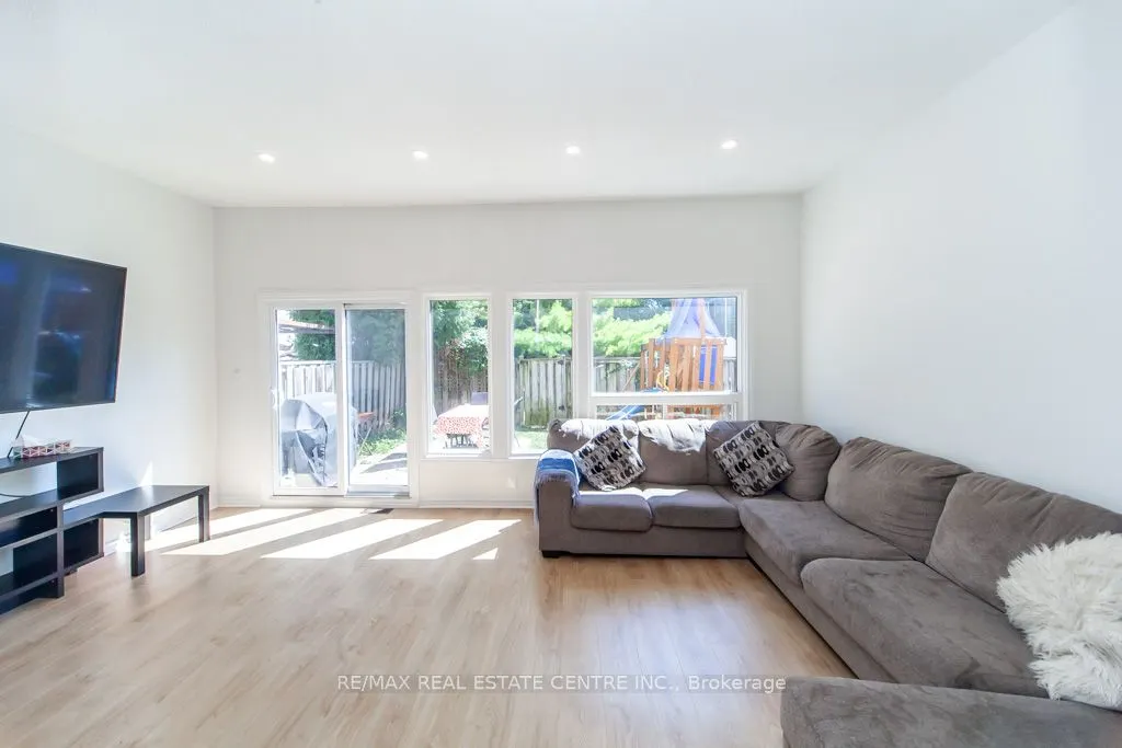 2050 Upper Middle Road, #88