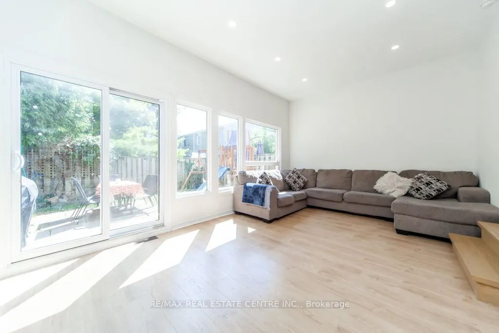 2050 Upper Middle Road, #88