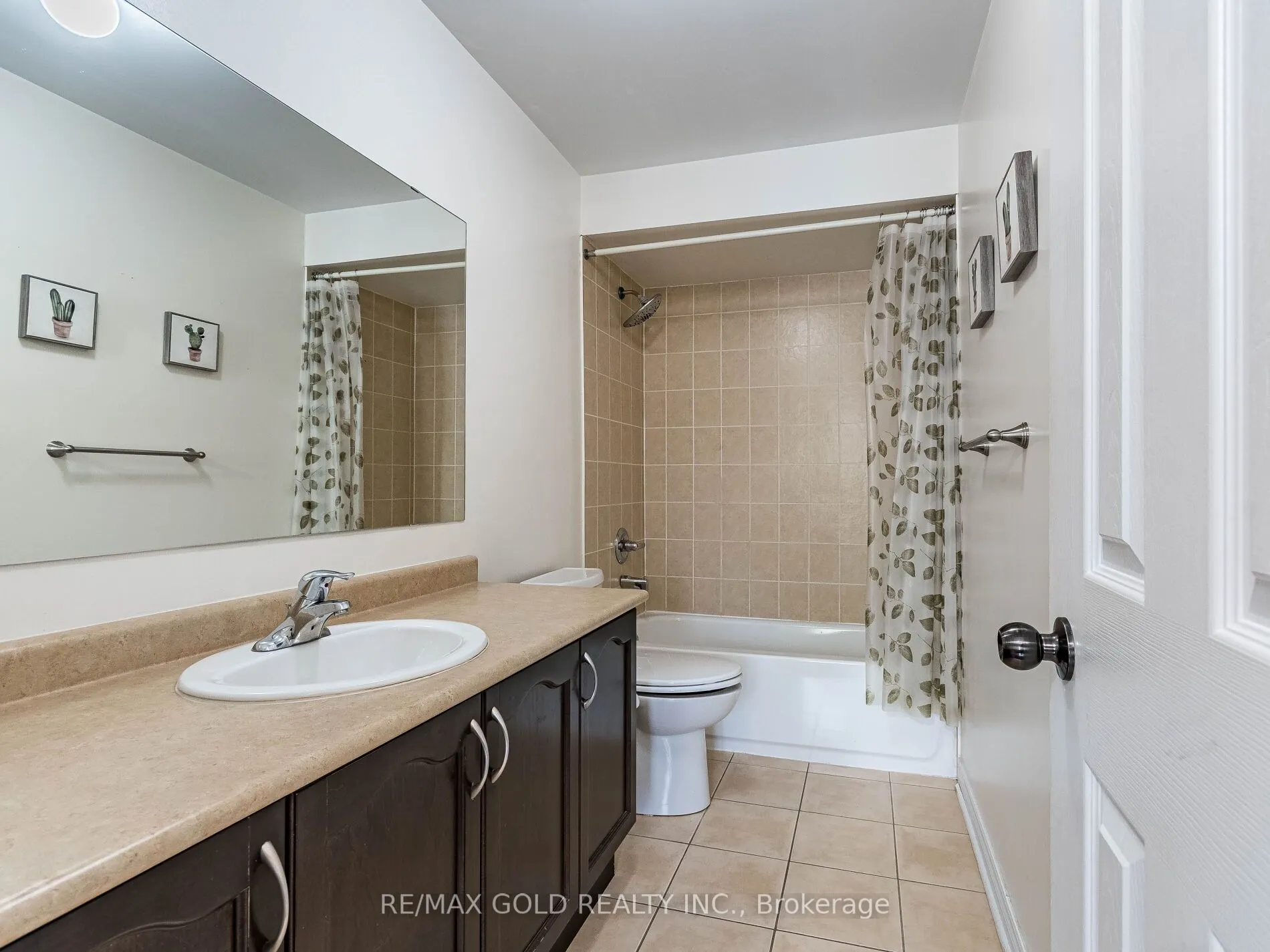 22 Game Creek Crescent