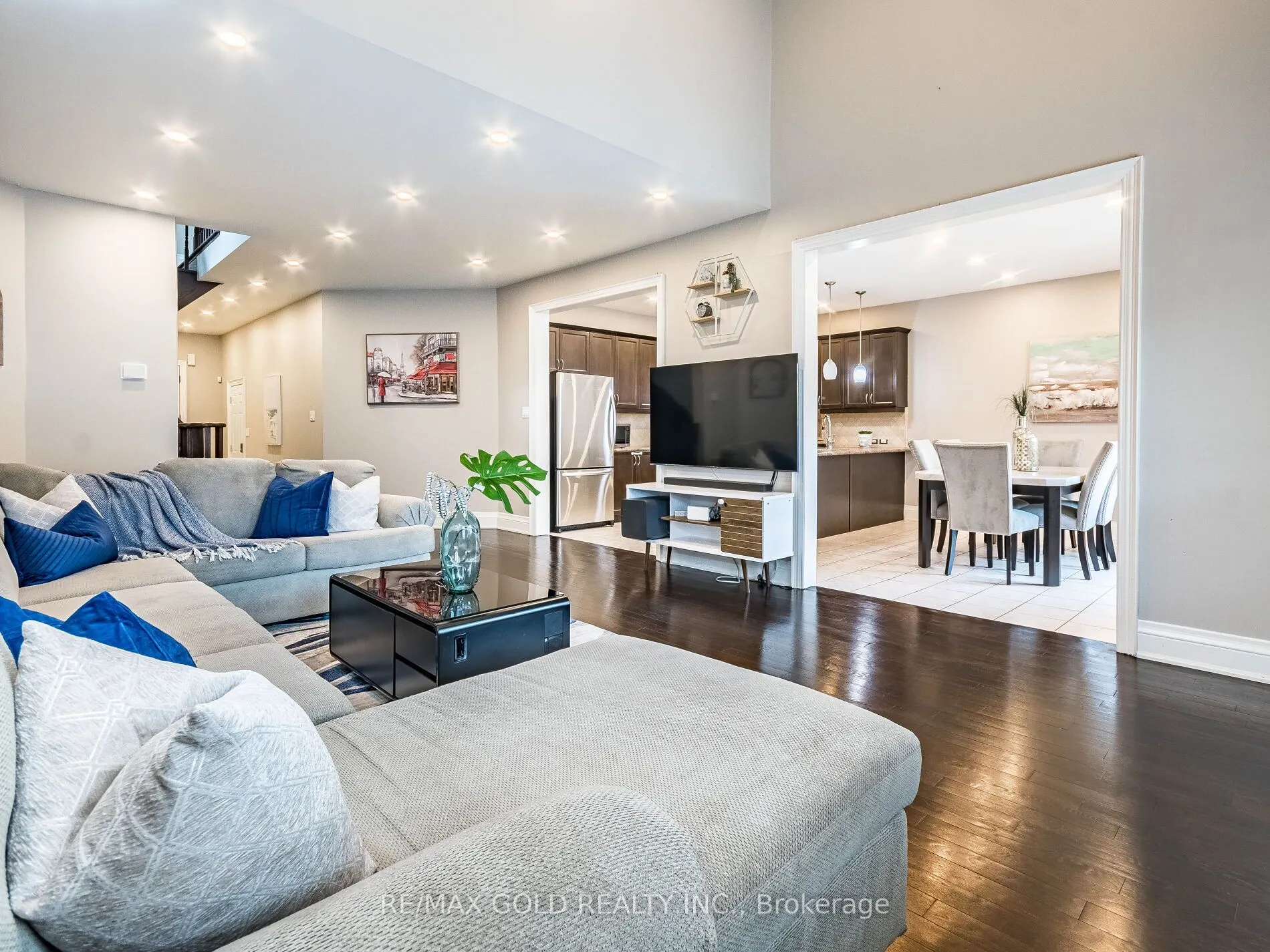 22 Game Creek Crescent