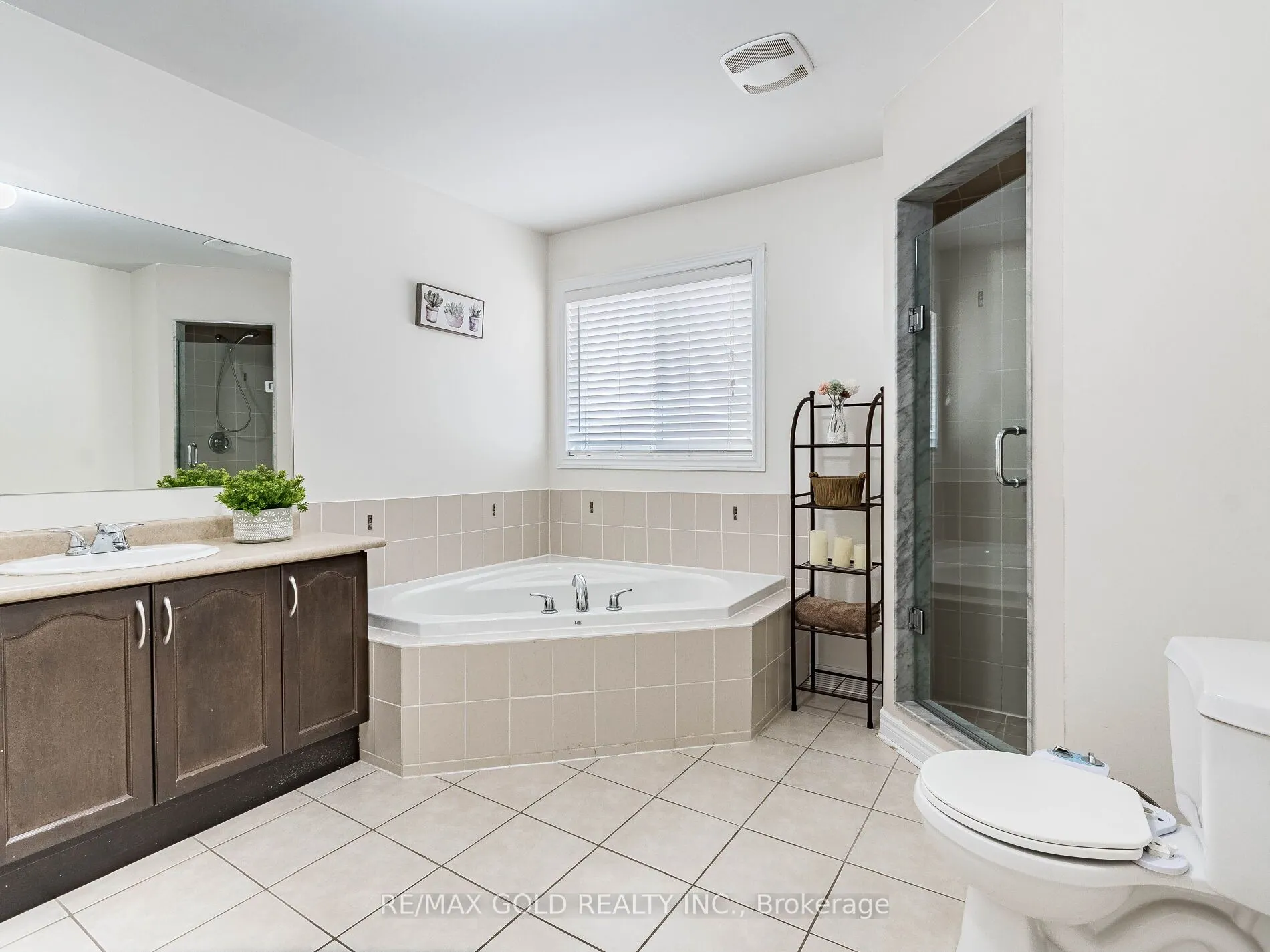 22 Game Creek Crescent