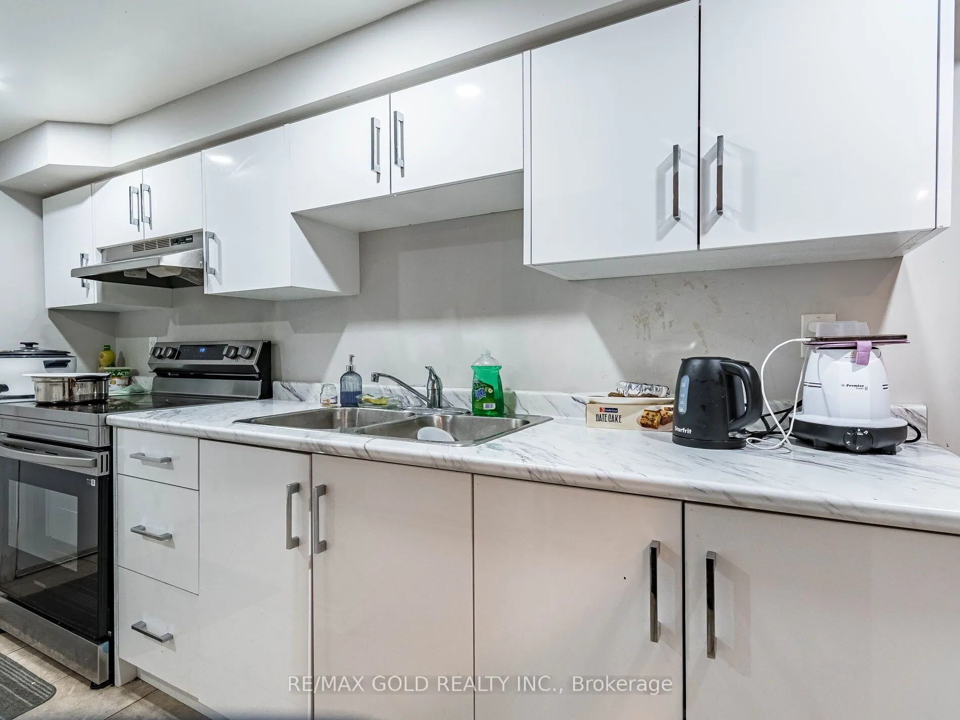 22 Game Creek Crescent
