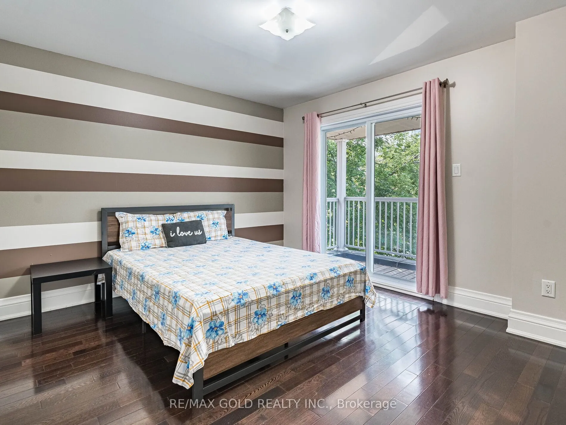 22 Game Creek Crescent