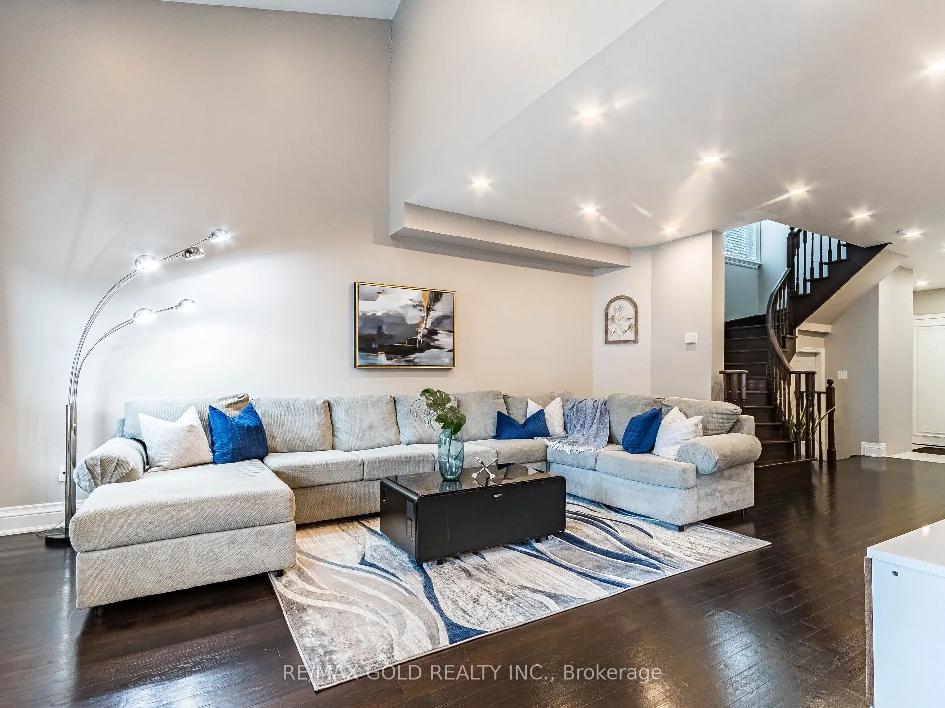 22 Game Creek Crescent