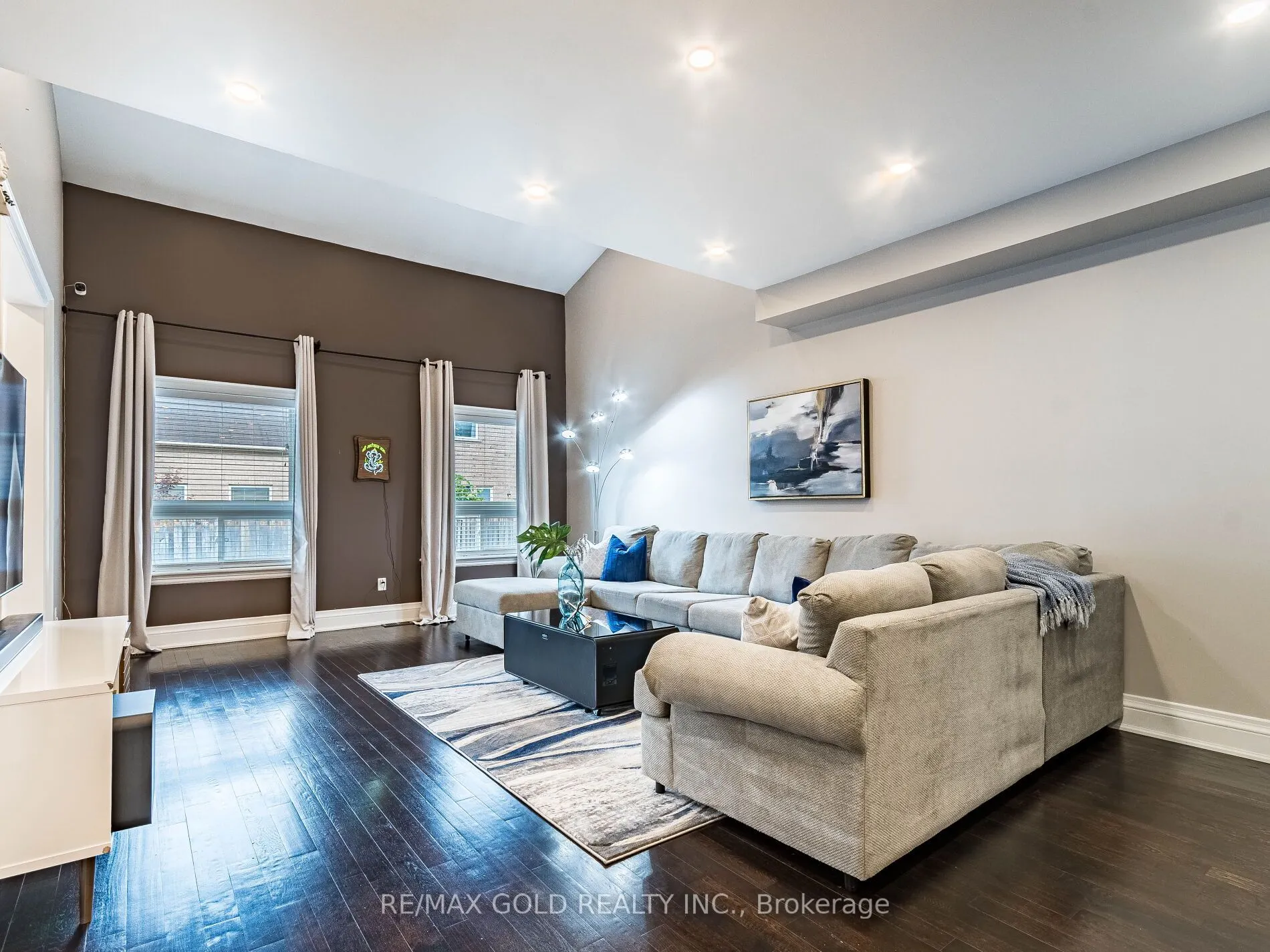 22 Game Creek Crescent