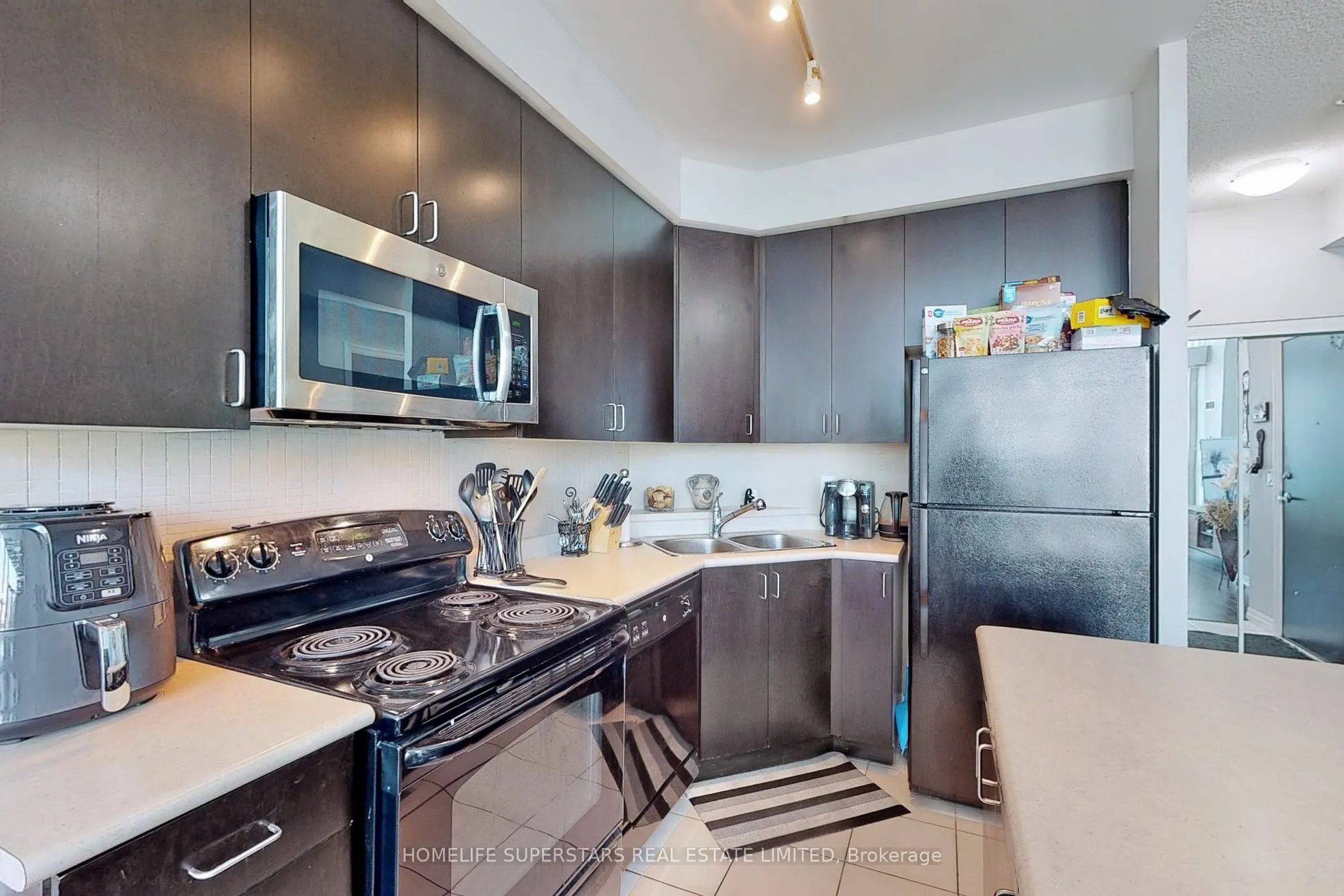 223 Webb Drive, #1013