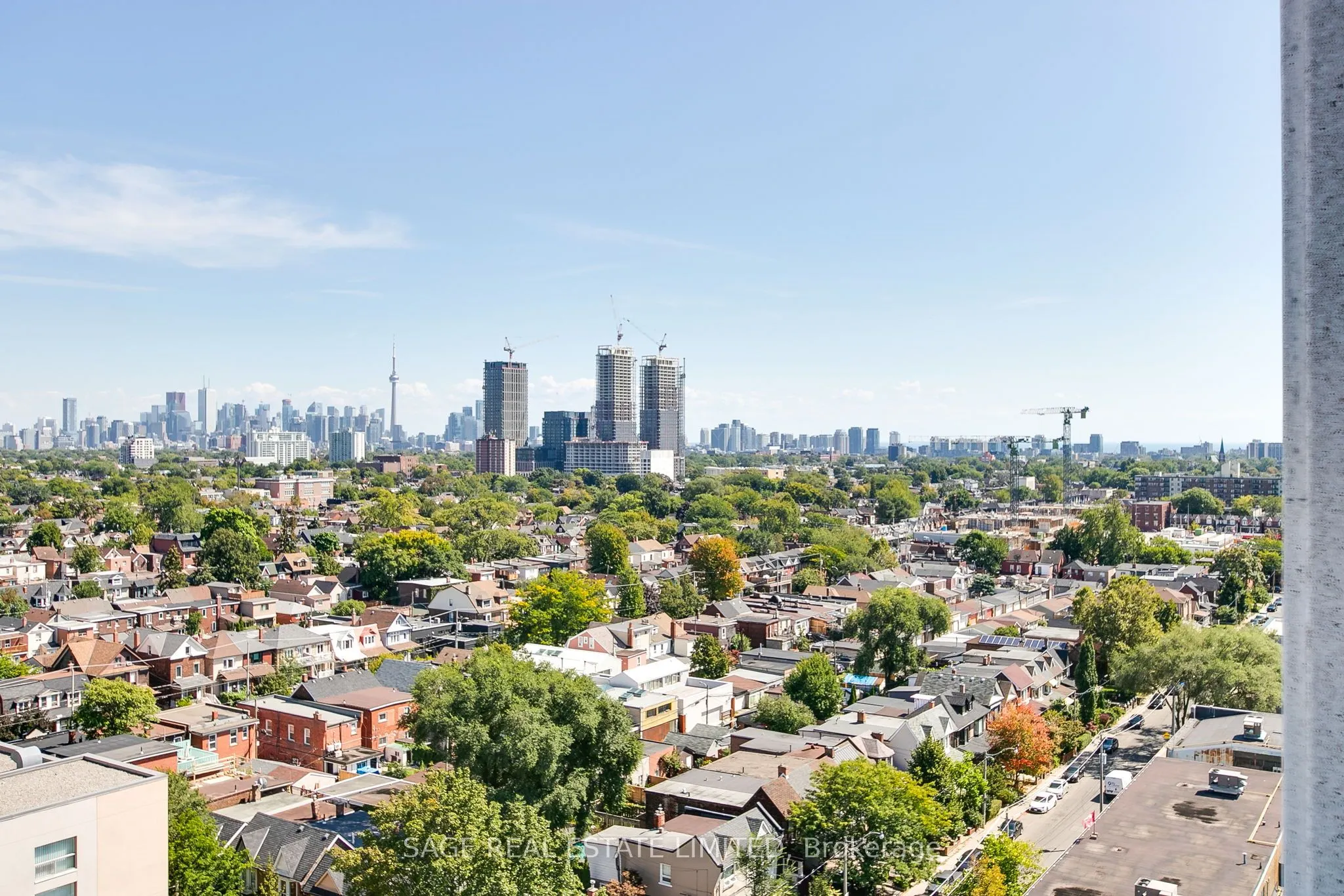 812 Lansdowne Avenue, #1304
