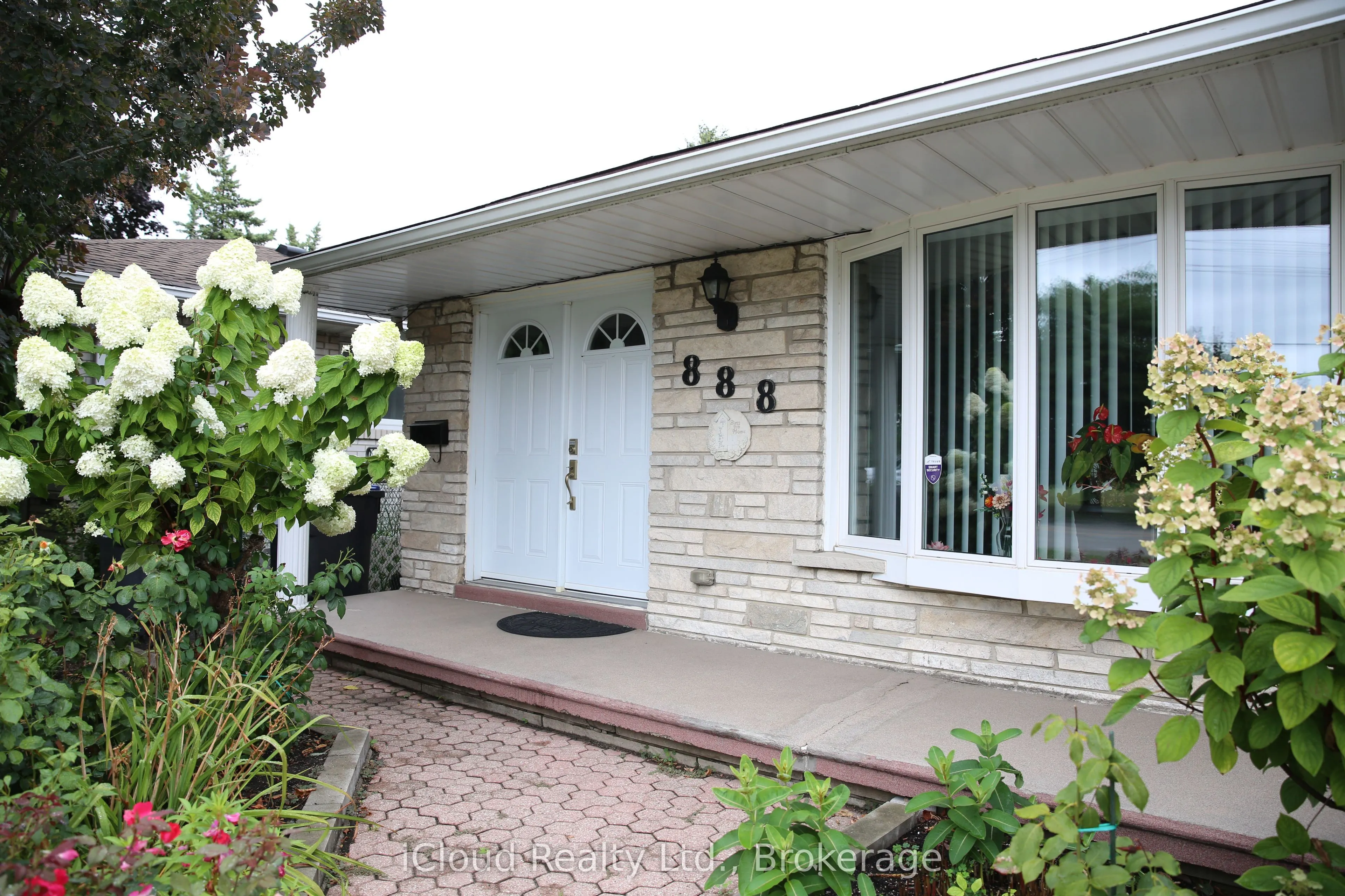 888 Bloor Street