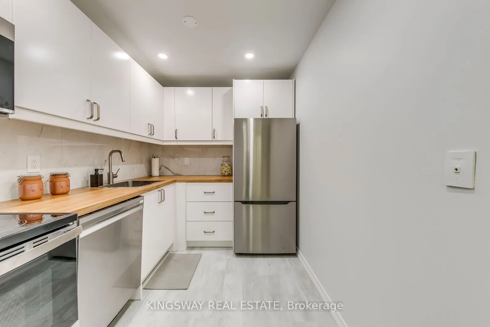145 Hillcrest Avenue, #110