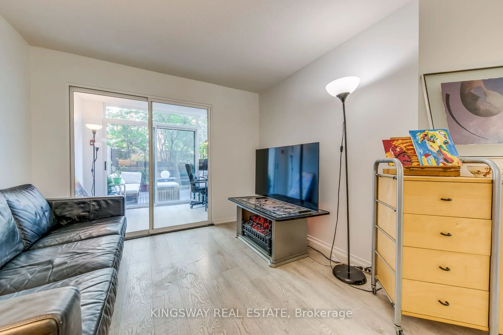 145 Hillcrest Avenue, #110