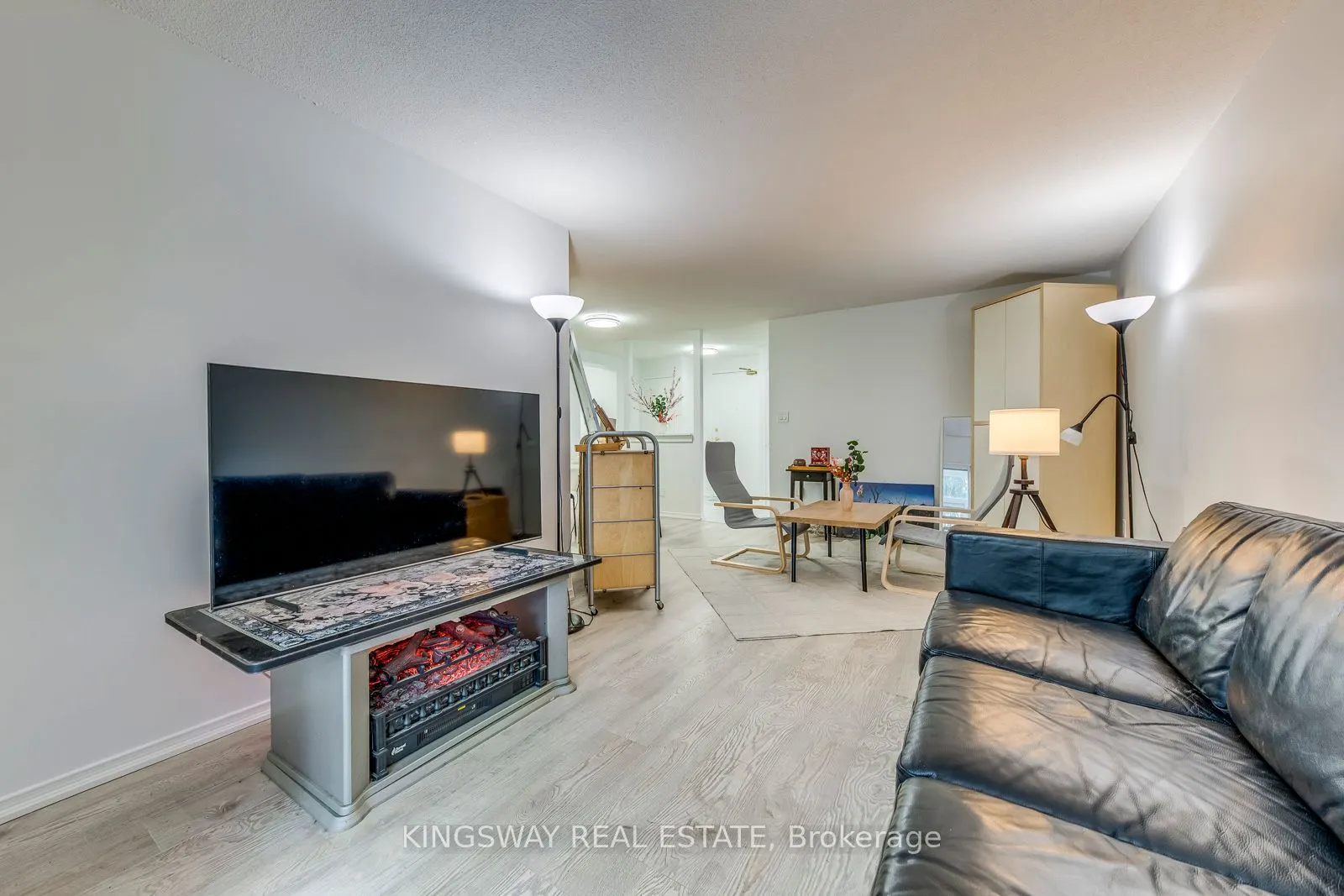 145 Hillcrest Avenue, #110