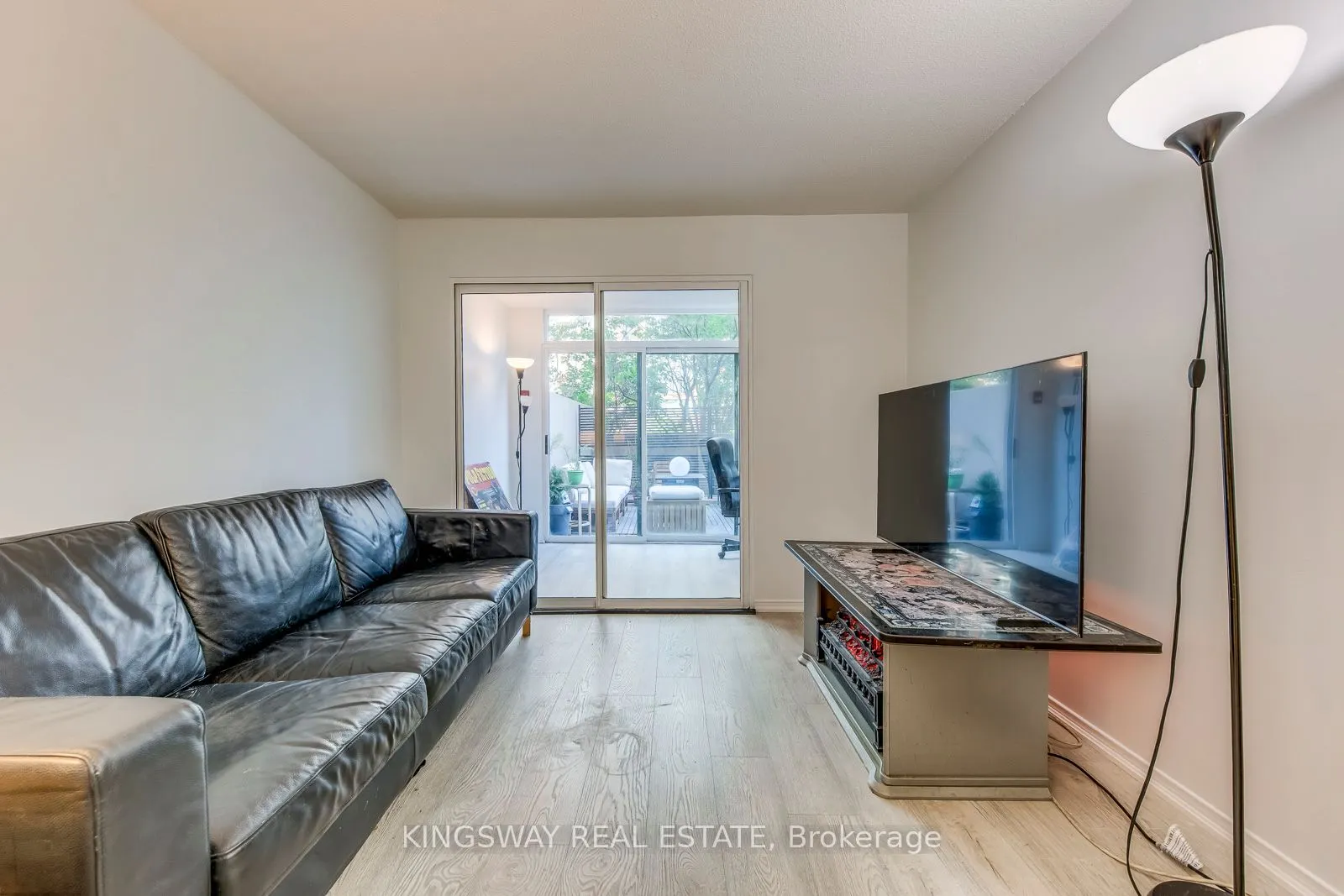 145 Hillcrest Avenue, #110